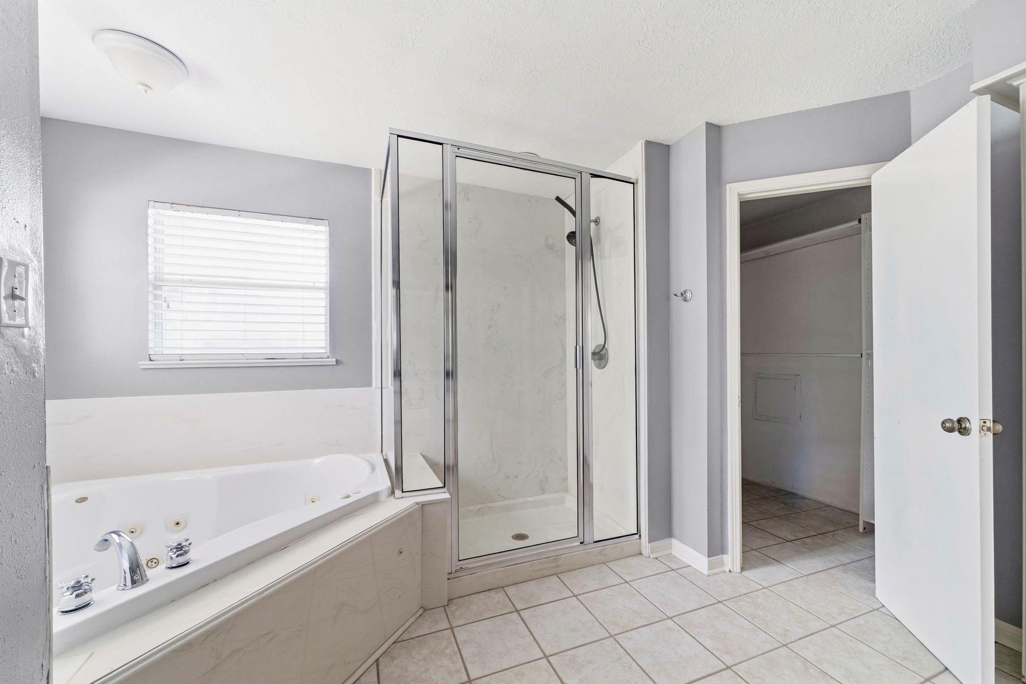 12806 Highland Hills Drive