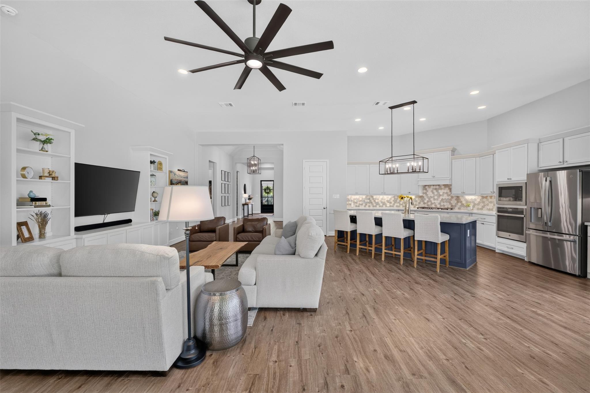 313 Lane Landing Place