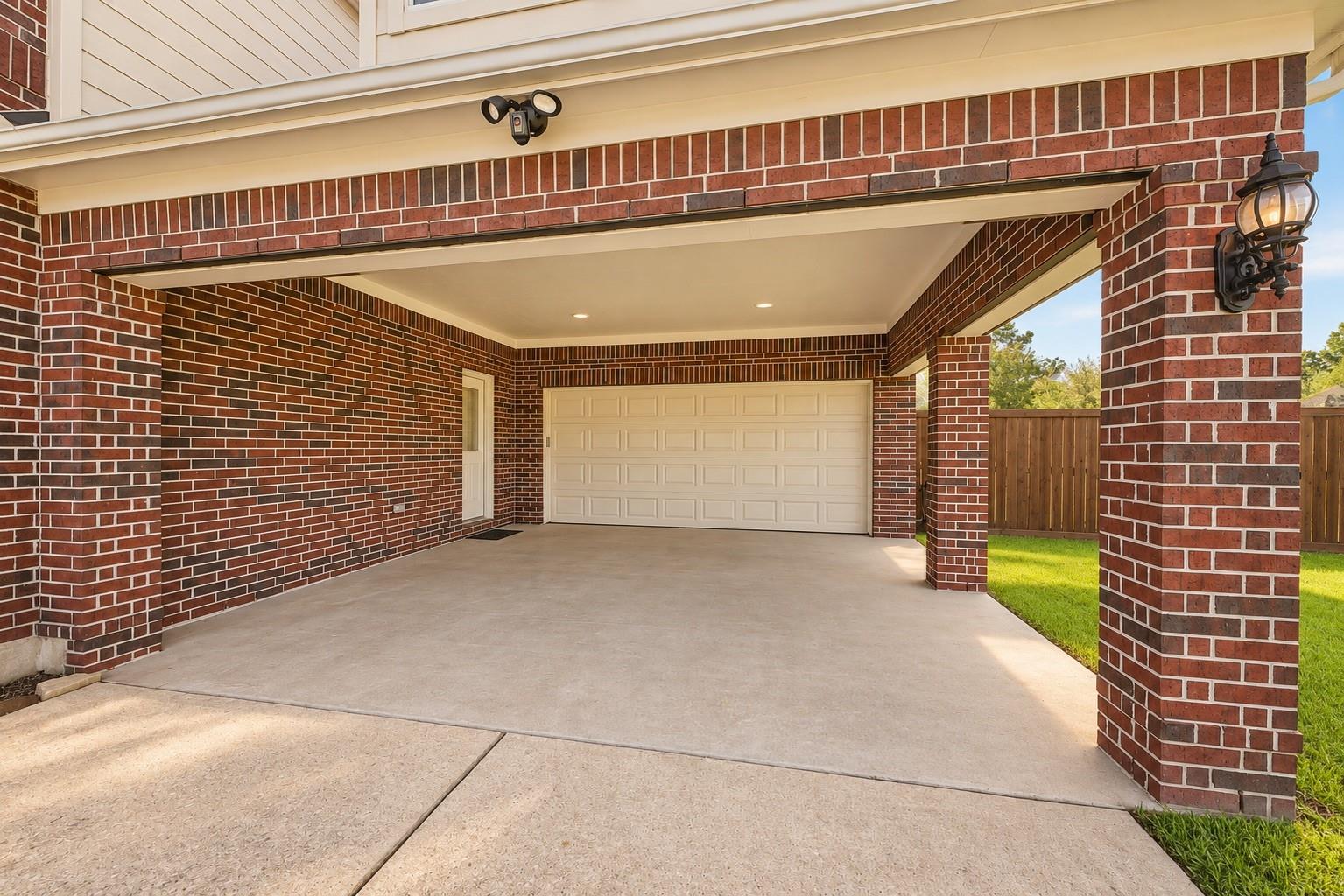 2716 Silverstone Way
