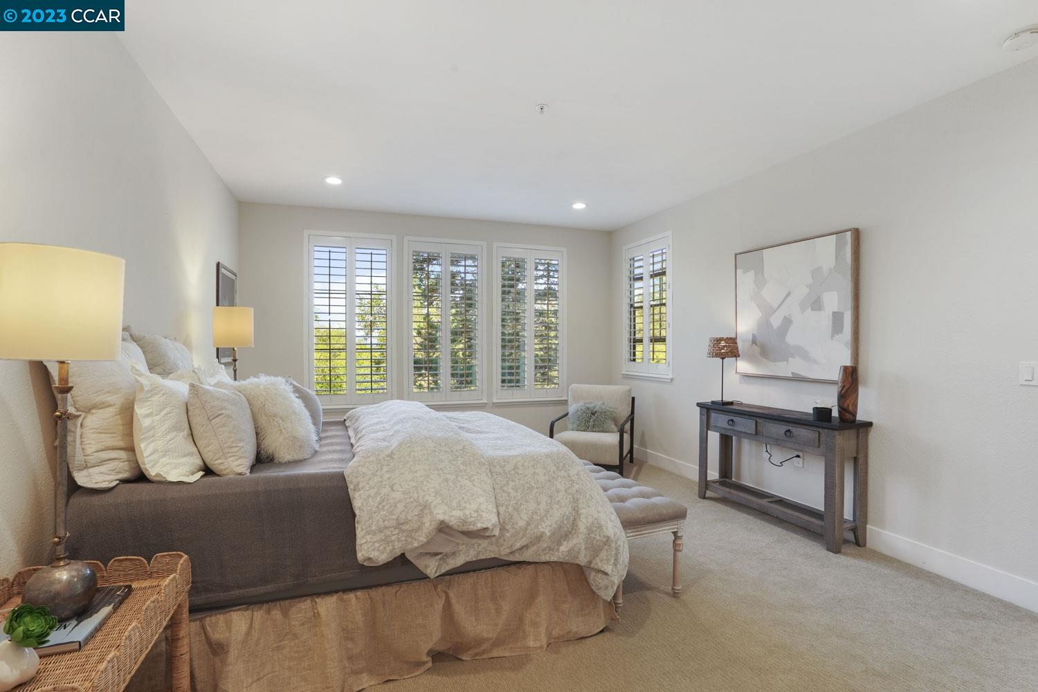5910 Horsemens Canyon Drive Unit: 5B