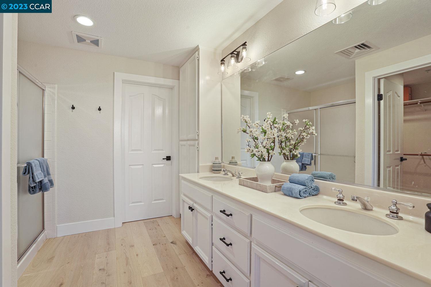 5910 Horsemens Canyon Drive Unit: 5B