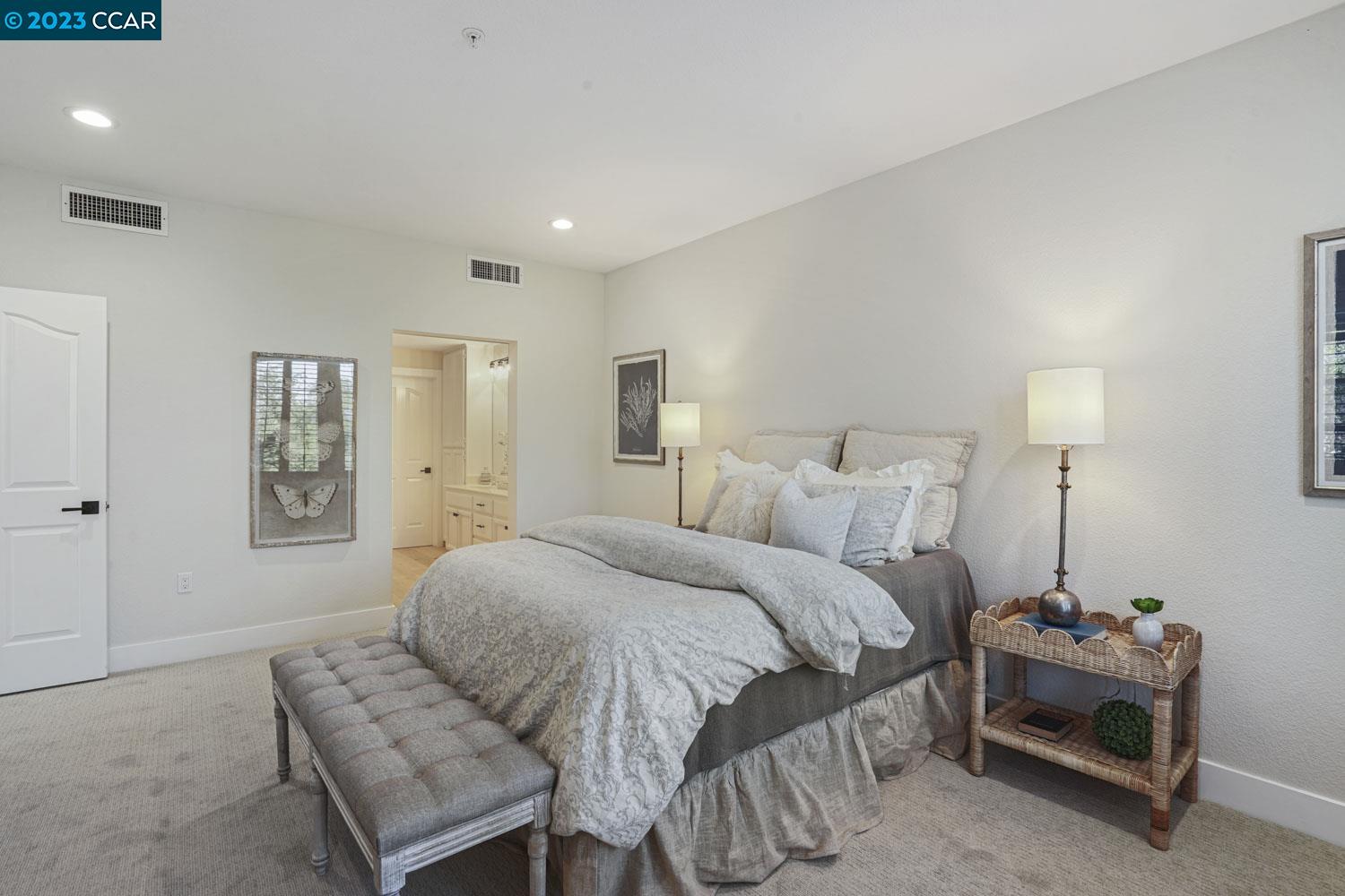 5910 Horsemens Canyon Drive Unit: 5B