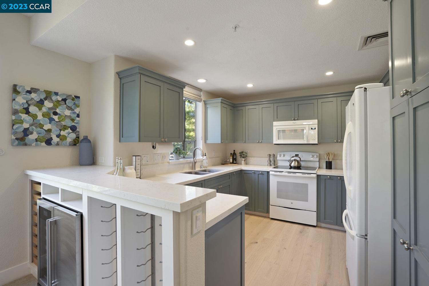 5910 Horsemens Canyon Drive Unit: 5B
