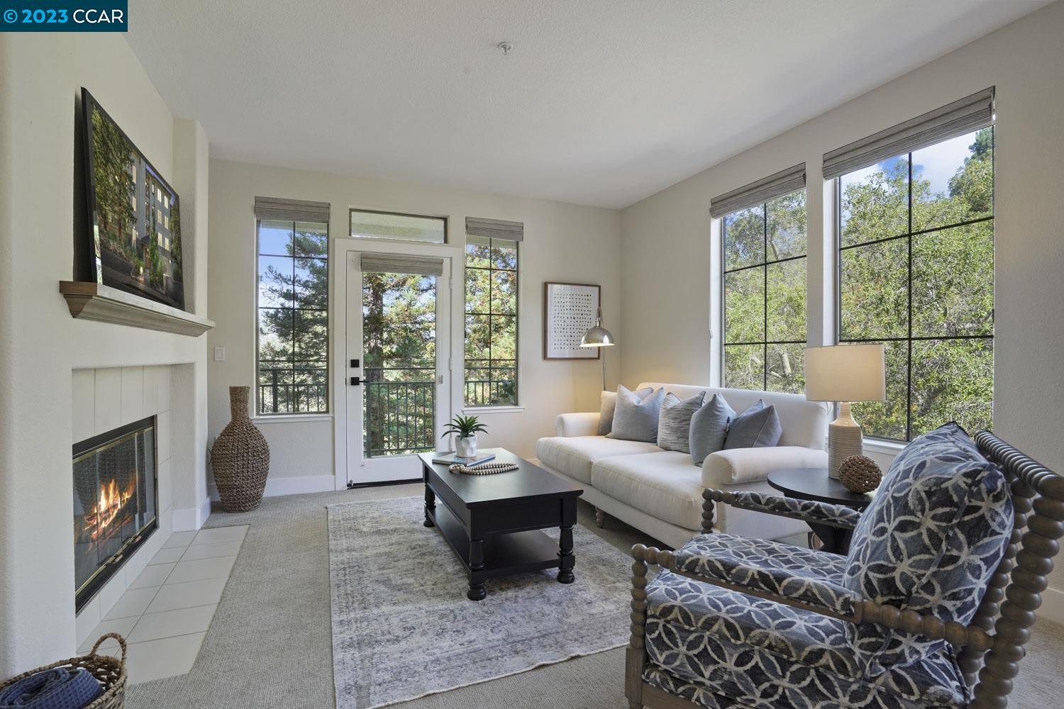 5910 Horsemens Canyon Drive Unit: 5B