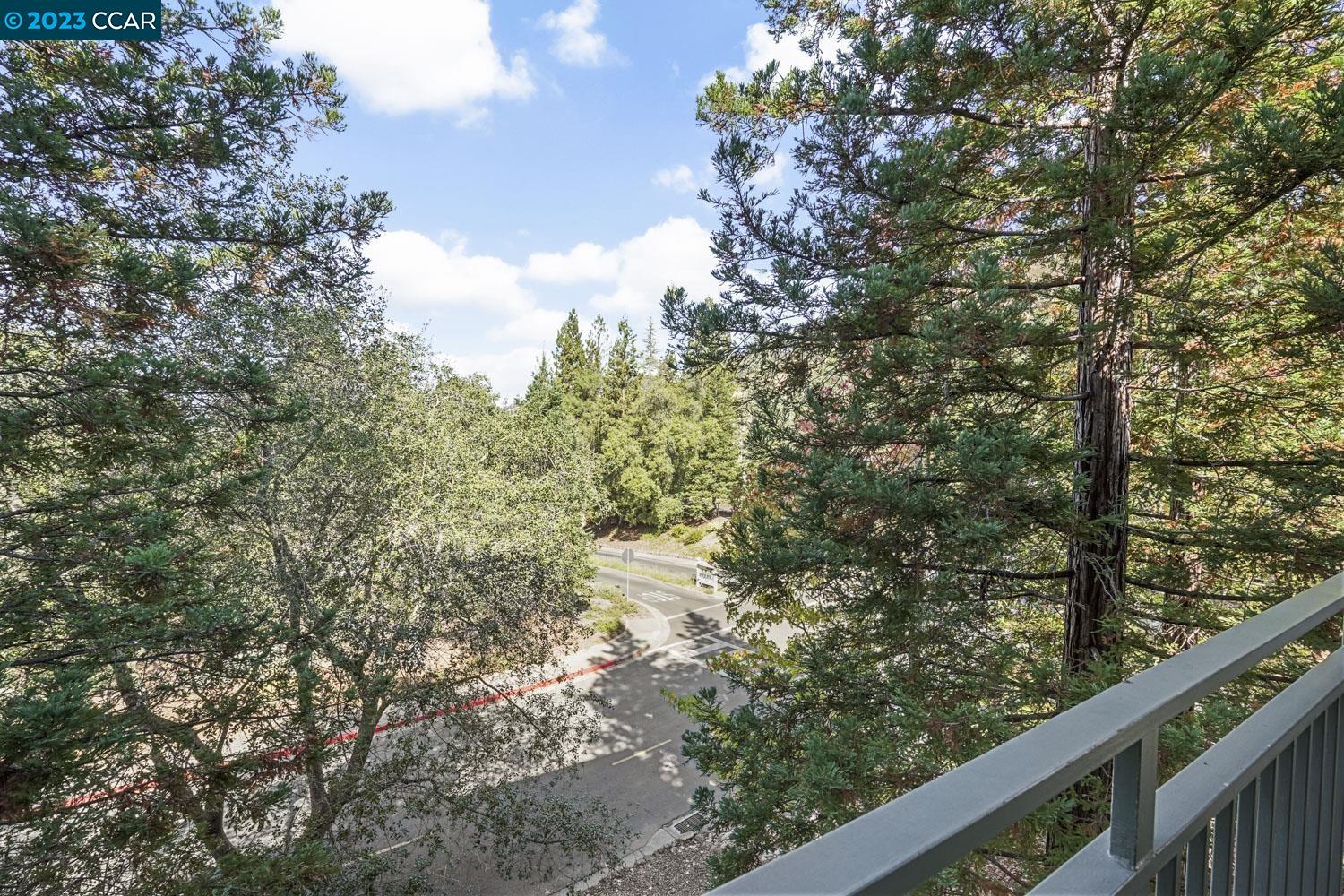 5910 Horsemens Canyon Drive Unit: 5B