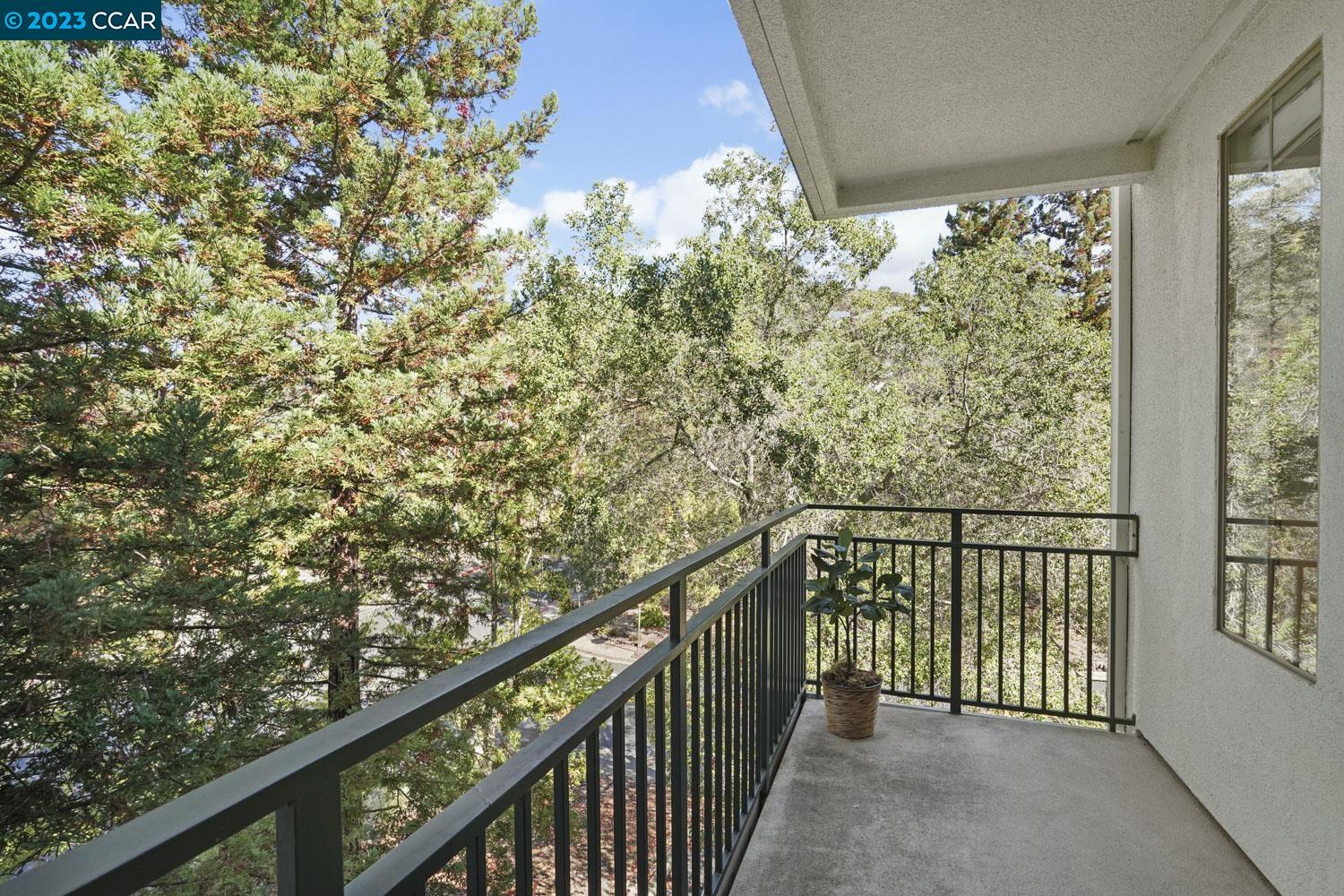 5910 Horsemens Canyon Drive Unit: 5B