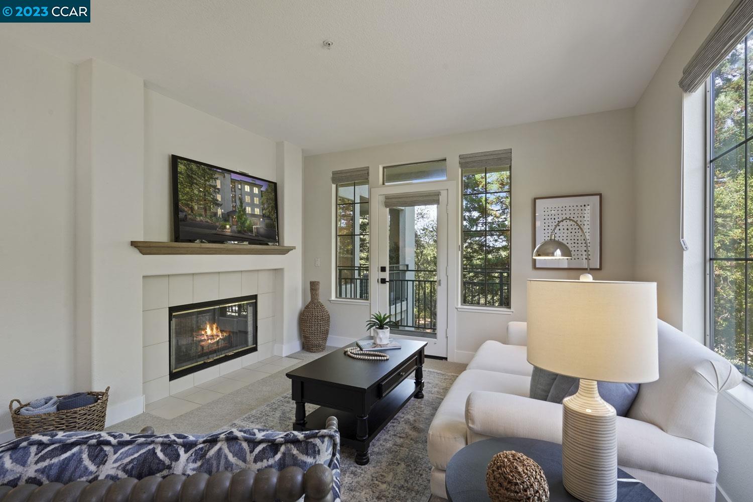 5910 Horsemens Canyon Drive Unit: 5B