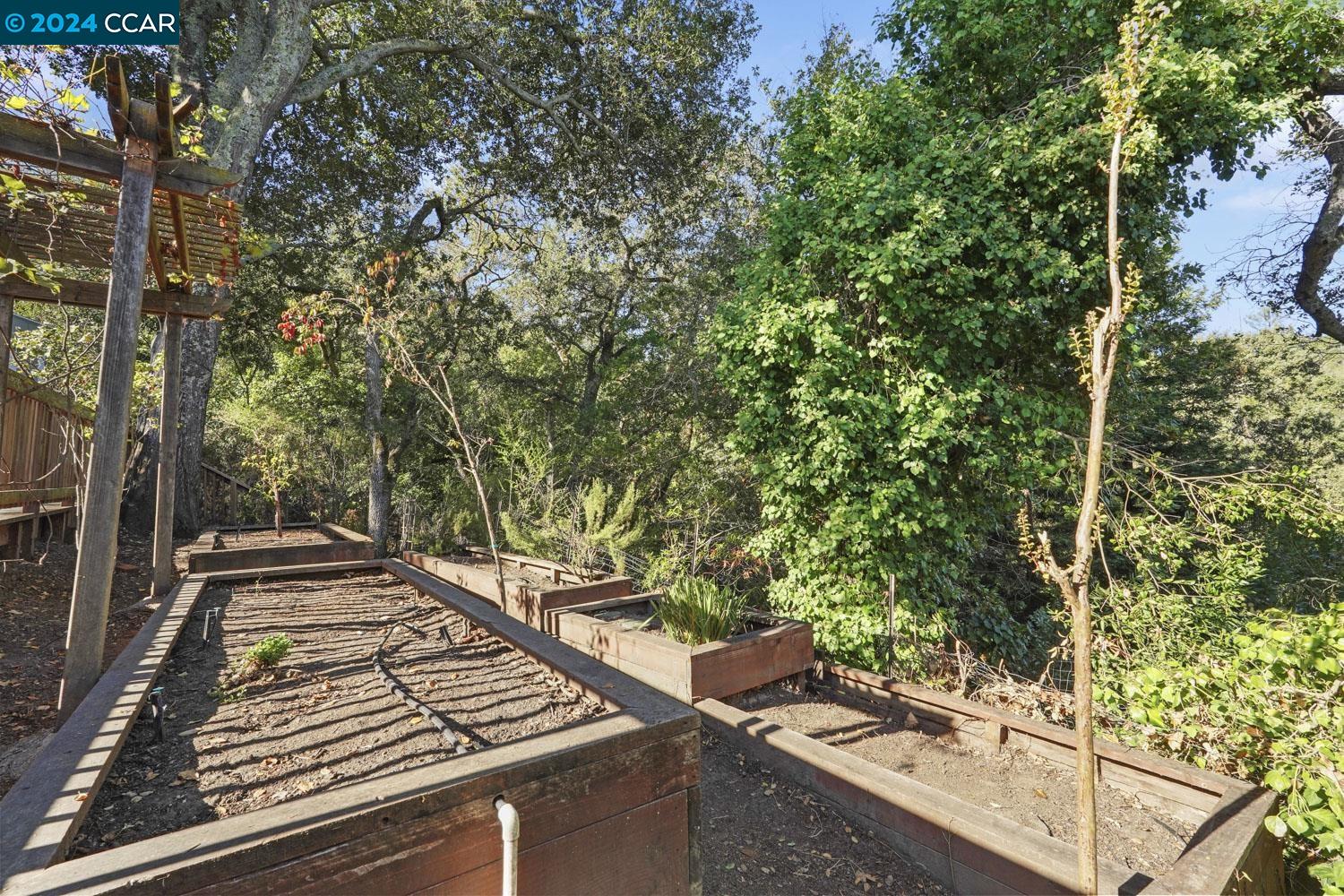 760 Moraga Road