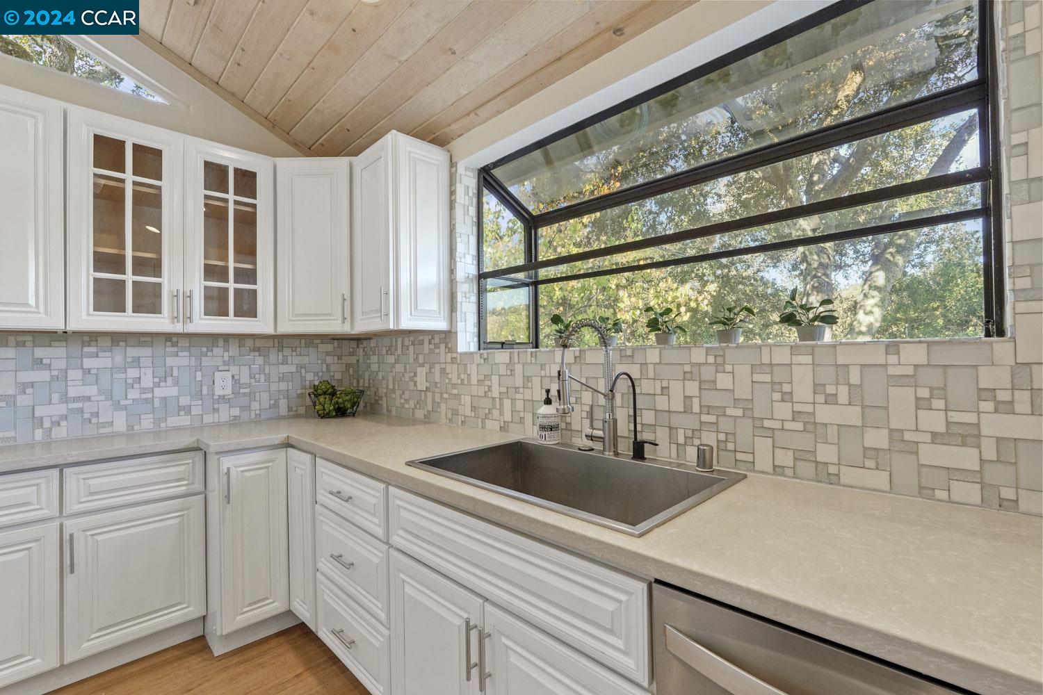 760 Moraga Road