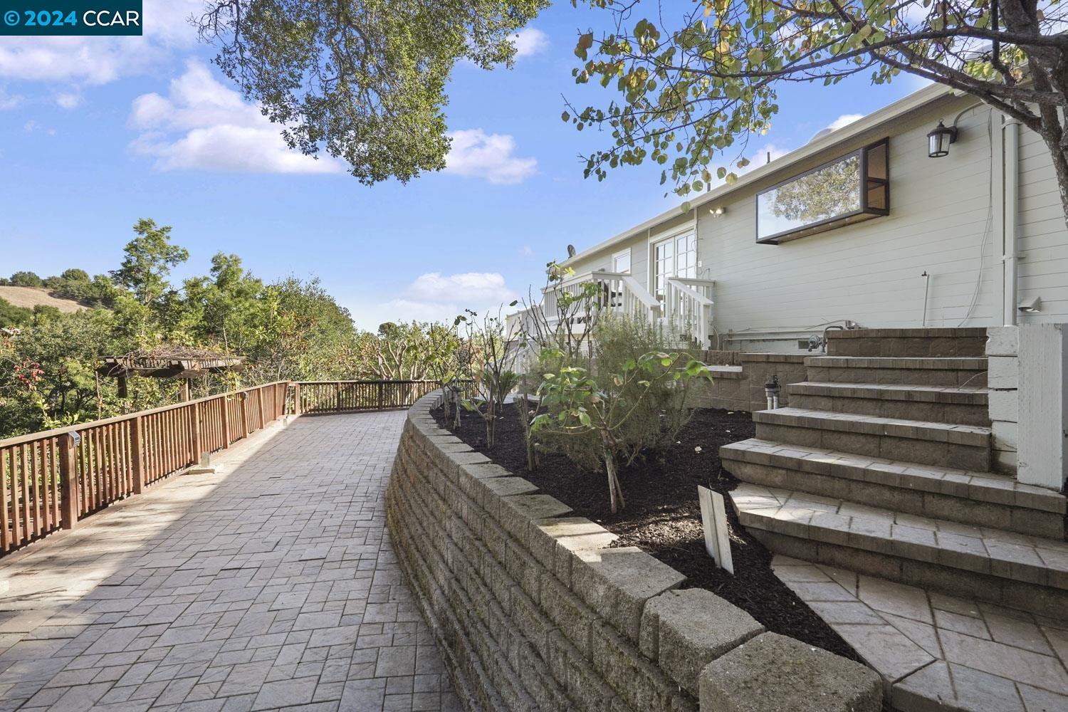 760 Moraga Road