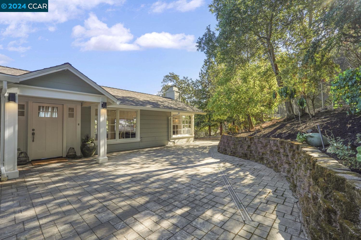 760 Moraga Road