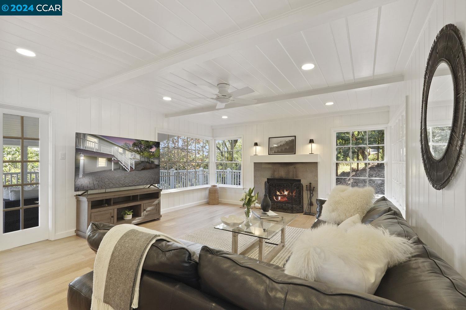760 Moraga Road