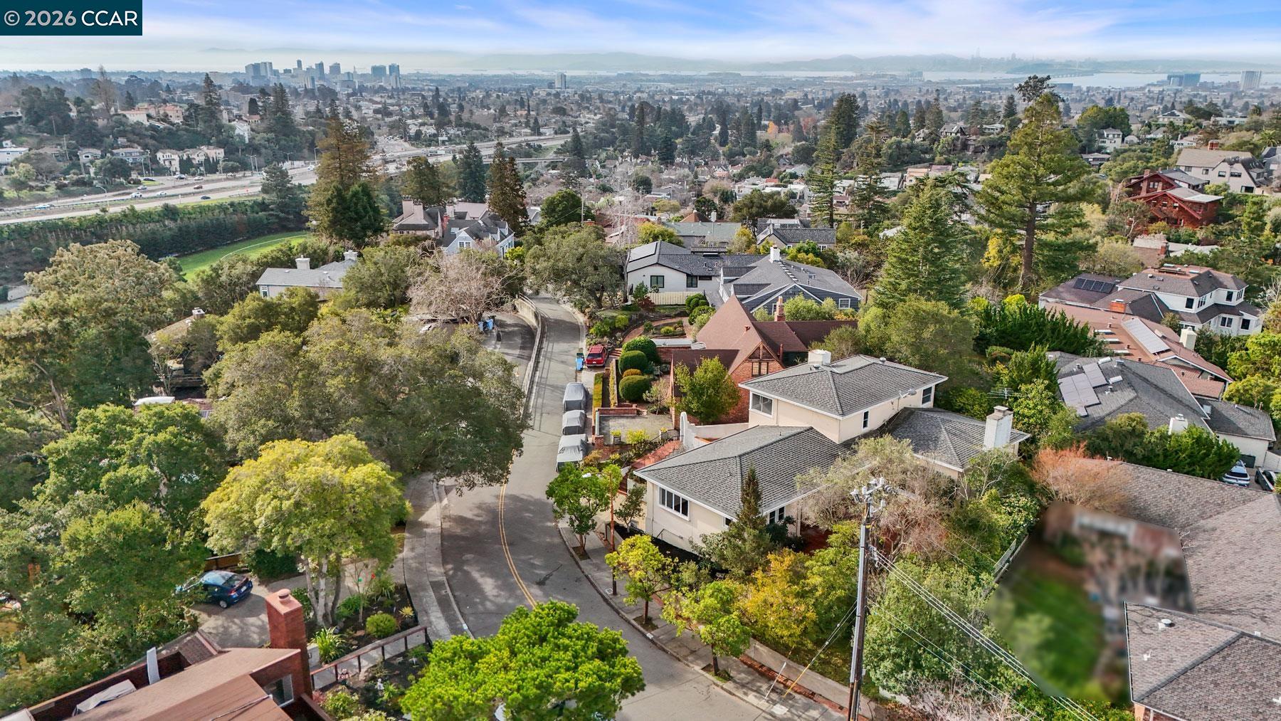 204 El Camino Real