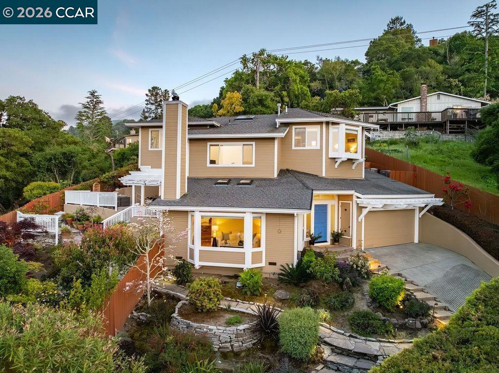 87 Claremont Ave