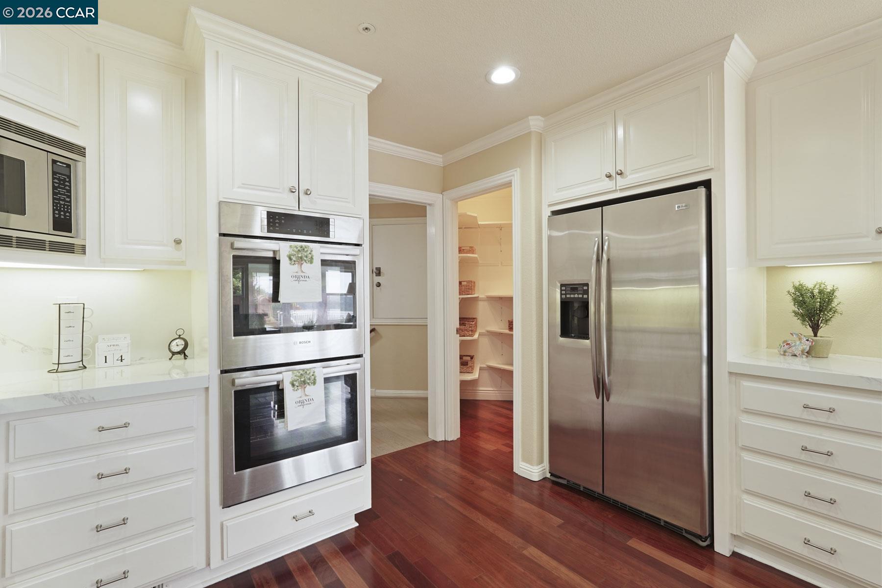 87 Claremont Ave