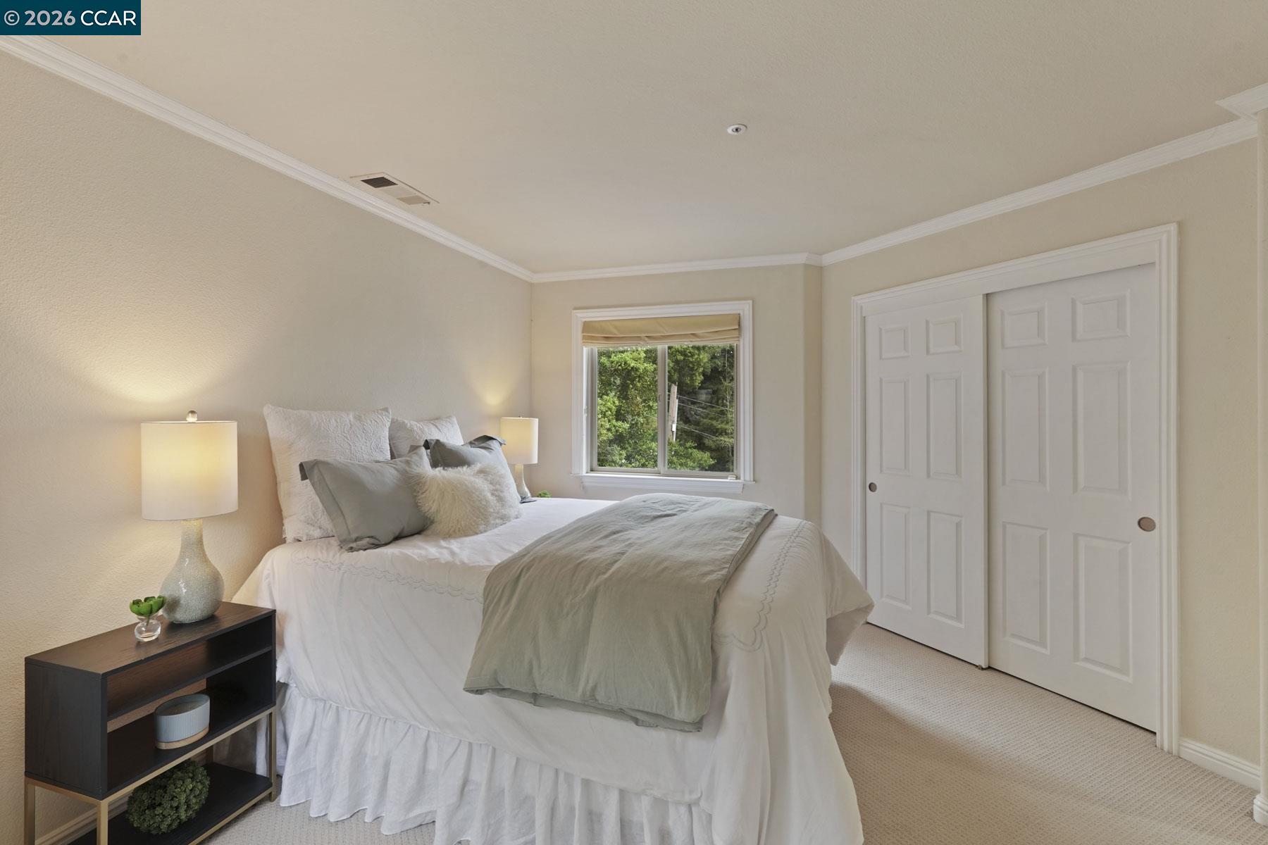 87 Claremont Ave