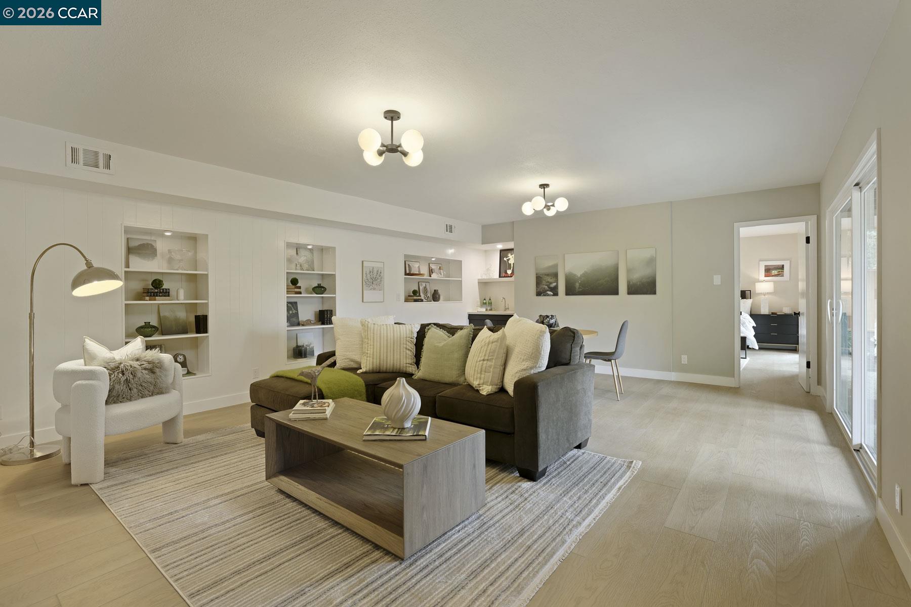 3233 Lucas Circle