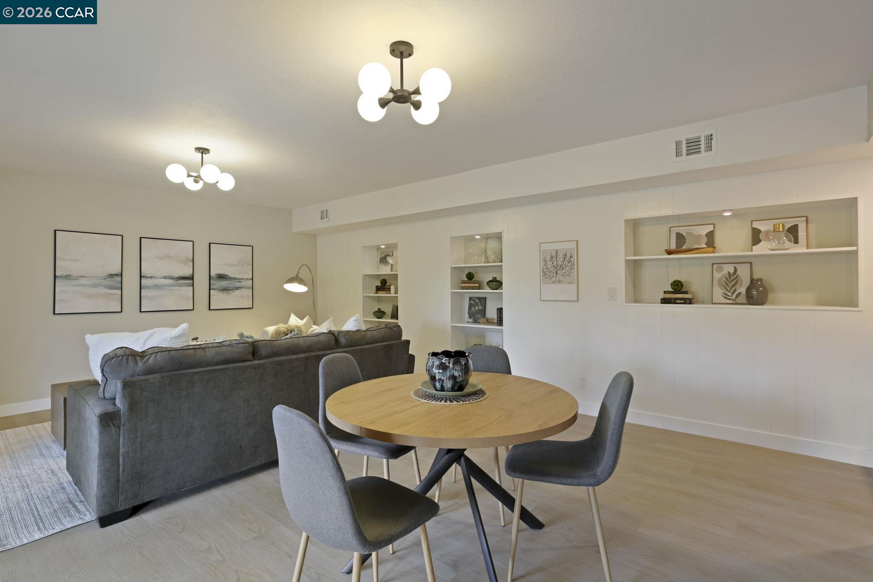 3233 Lucas Circle