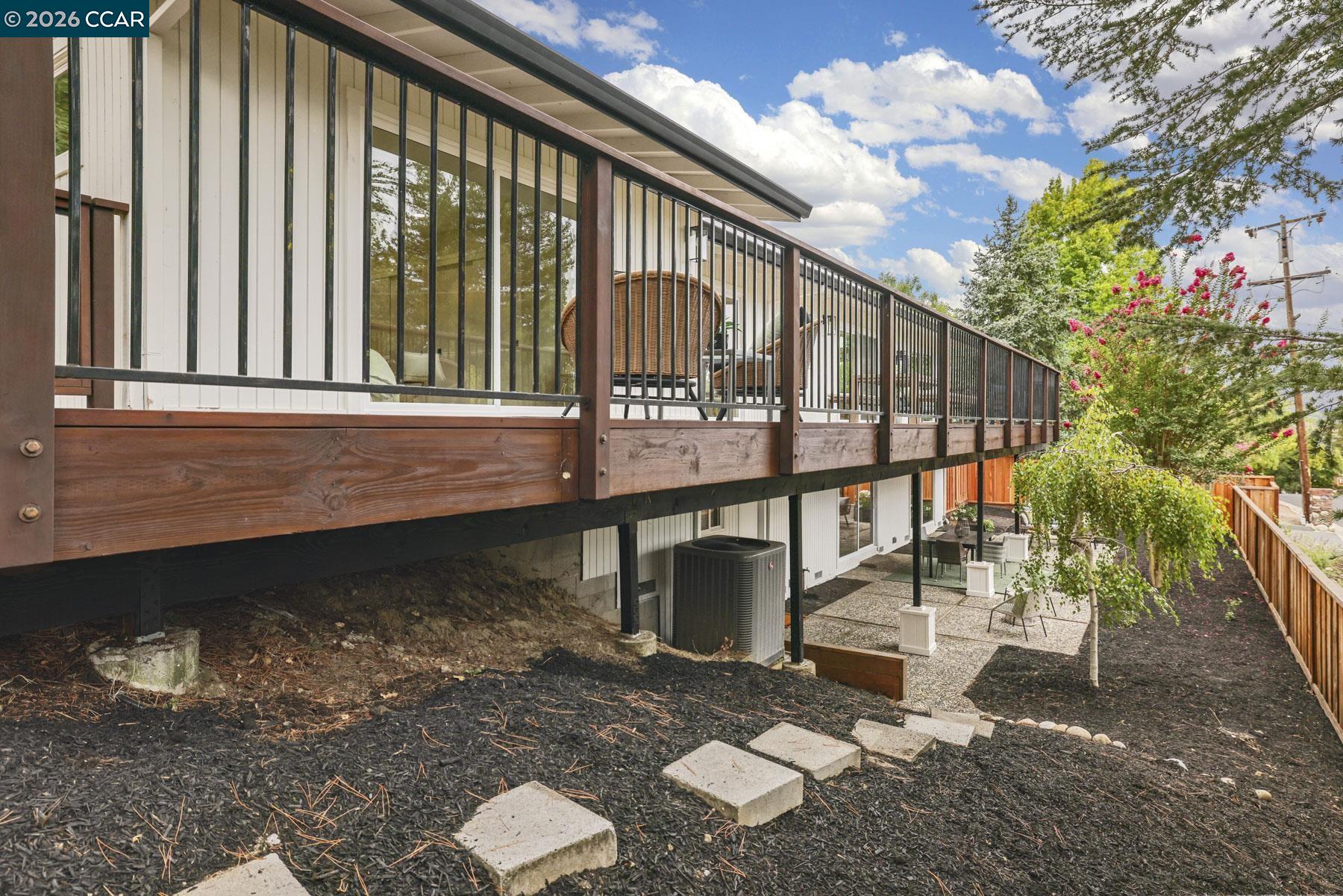 3233 Lucas Circle
