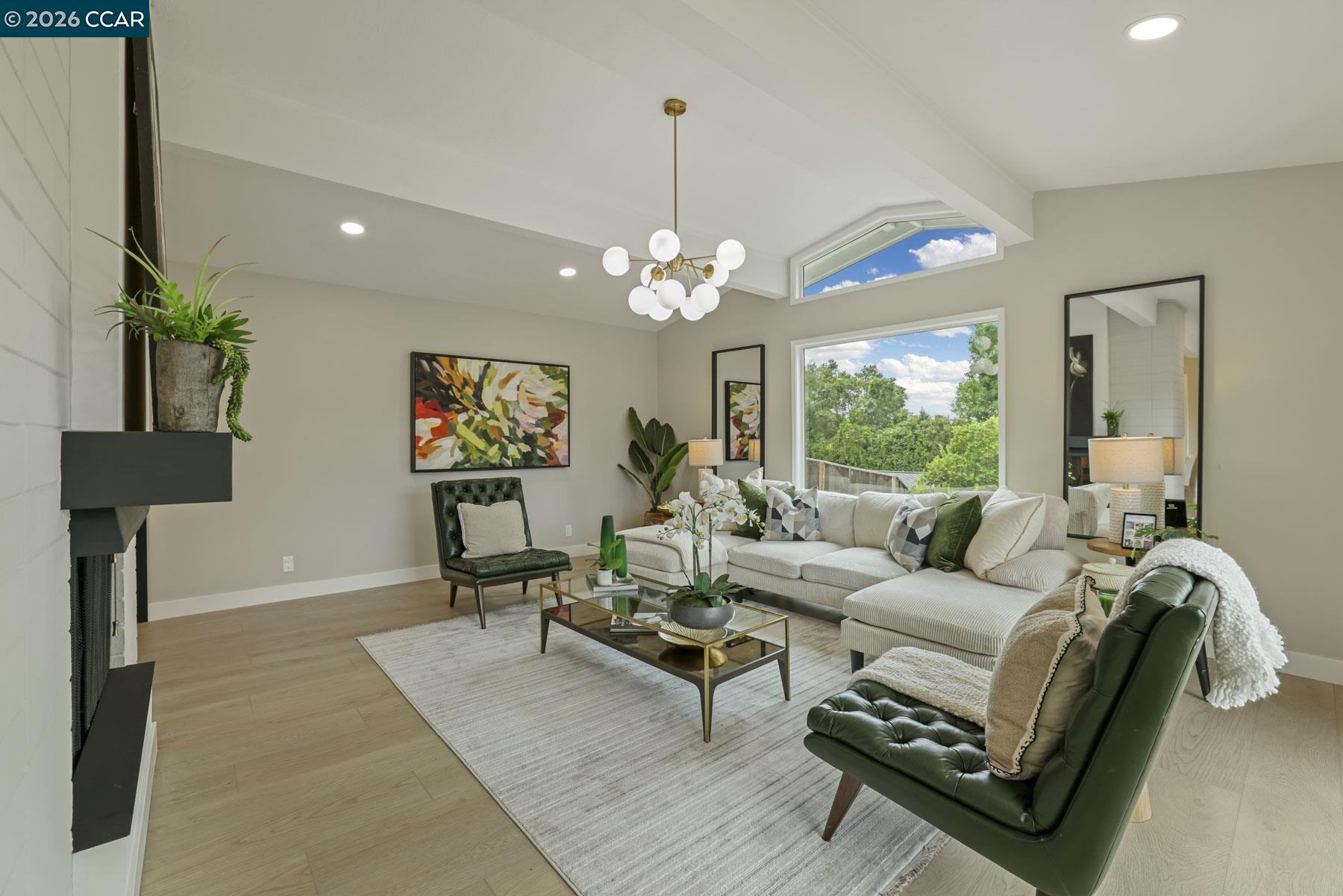 3233 Lucas Circle