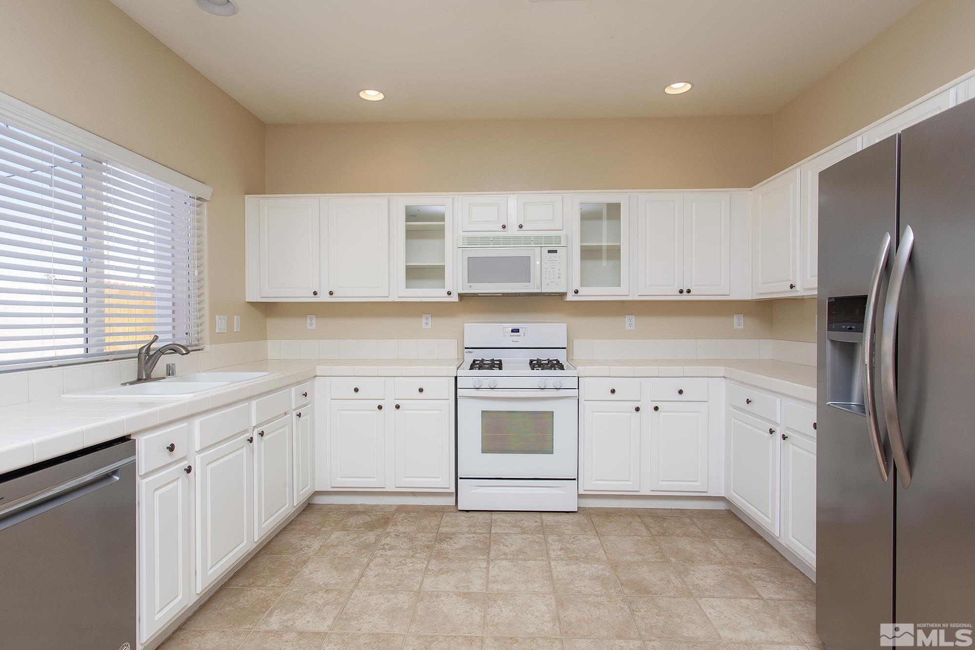 3337 Modena Dr