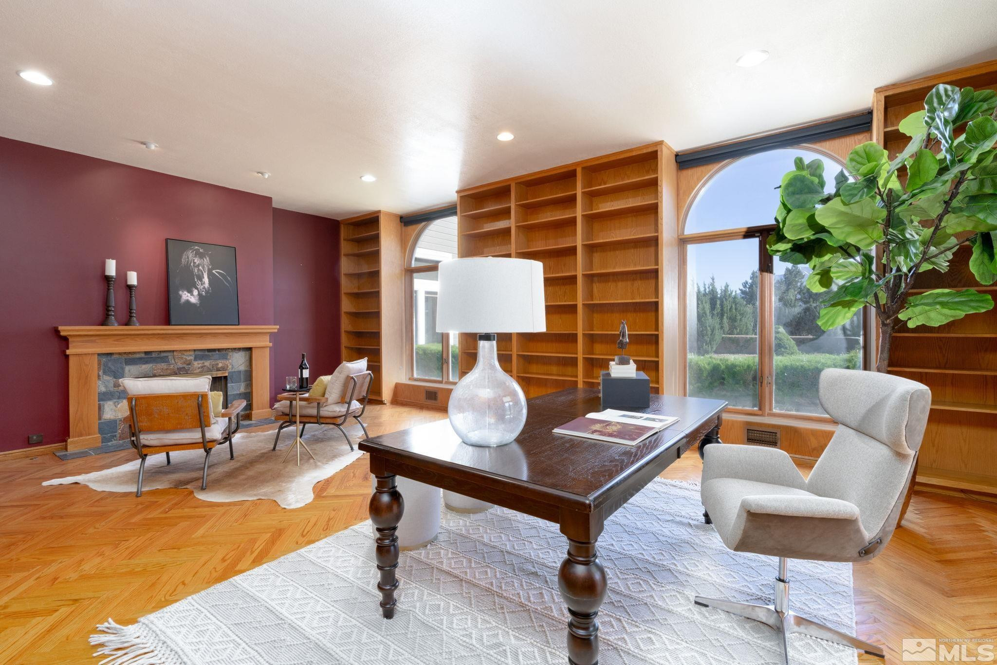 380 Genoa Ln