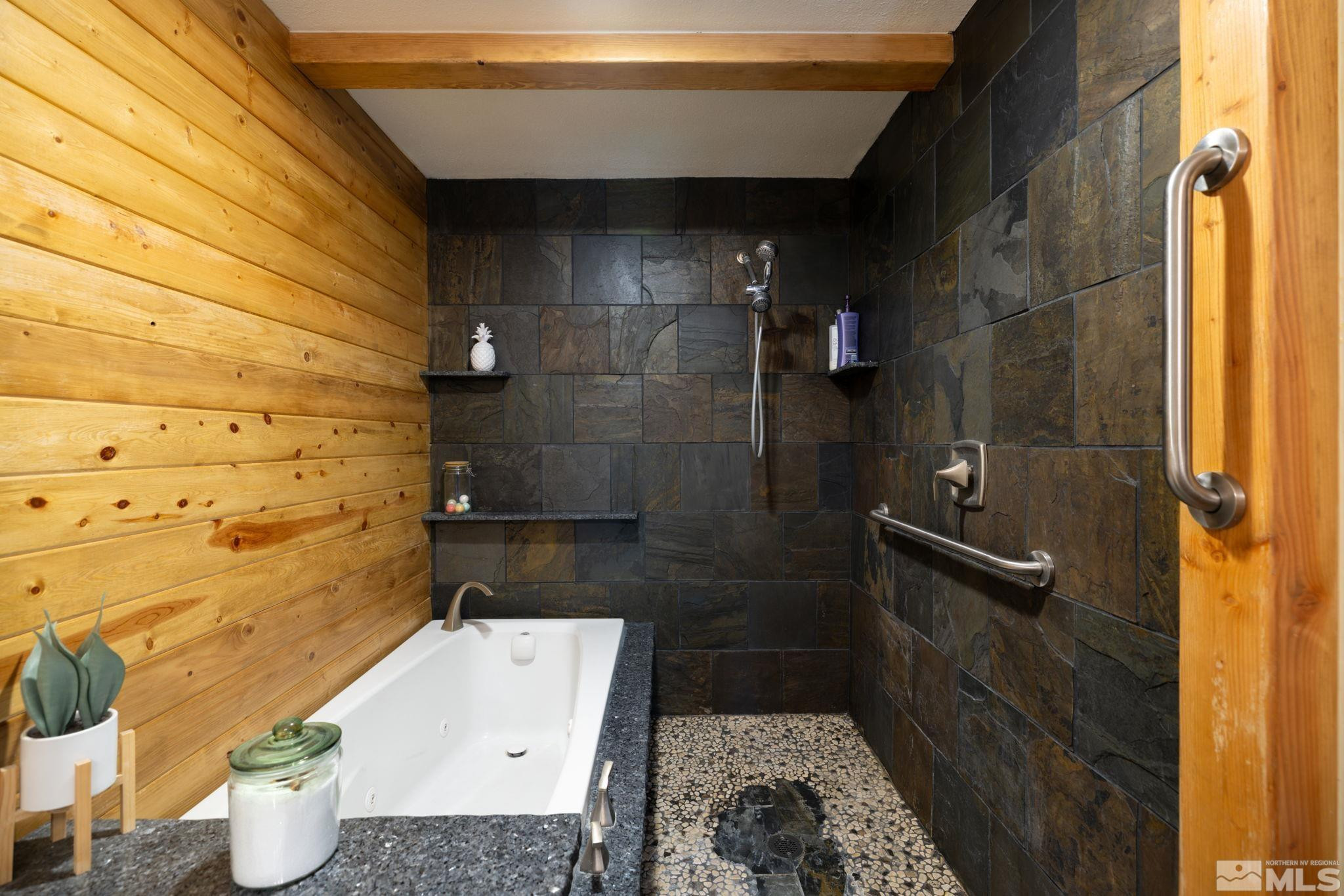 1001 Aspen Grove Cir