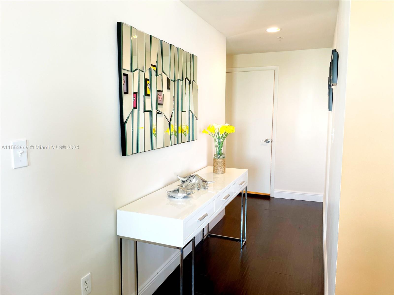 244 Biscayne Blvd # 1803