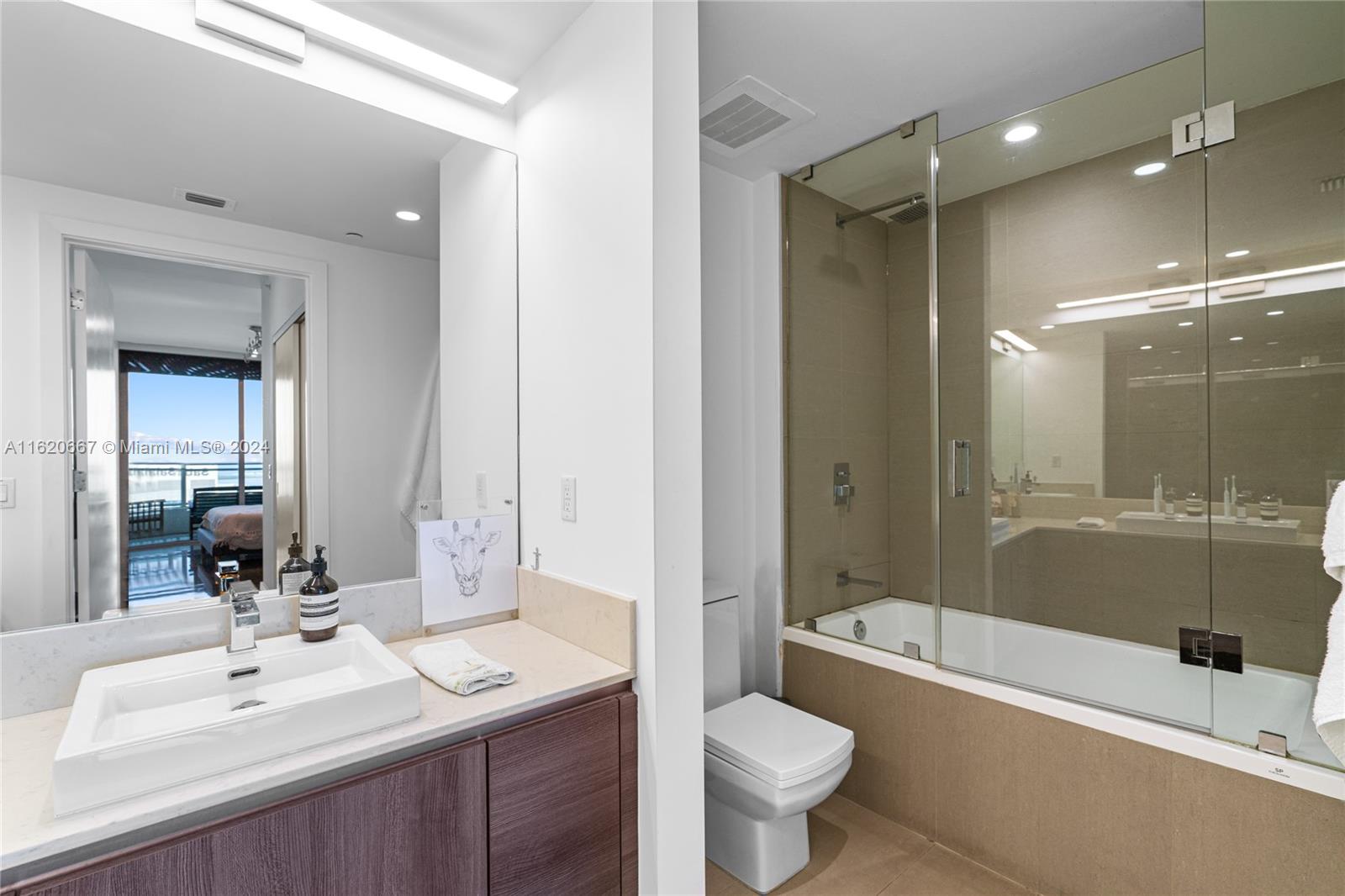 1080 Brickell Ave # 4102