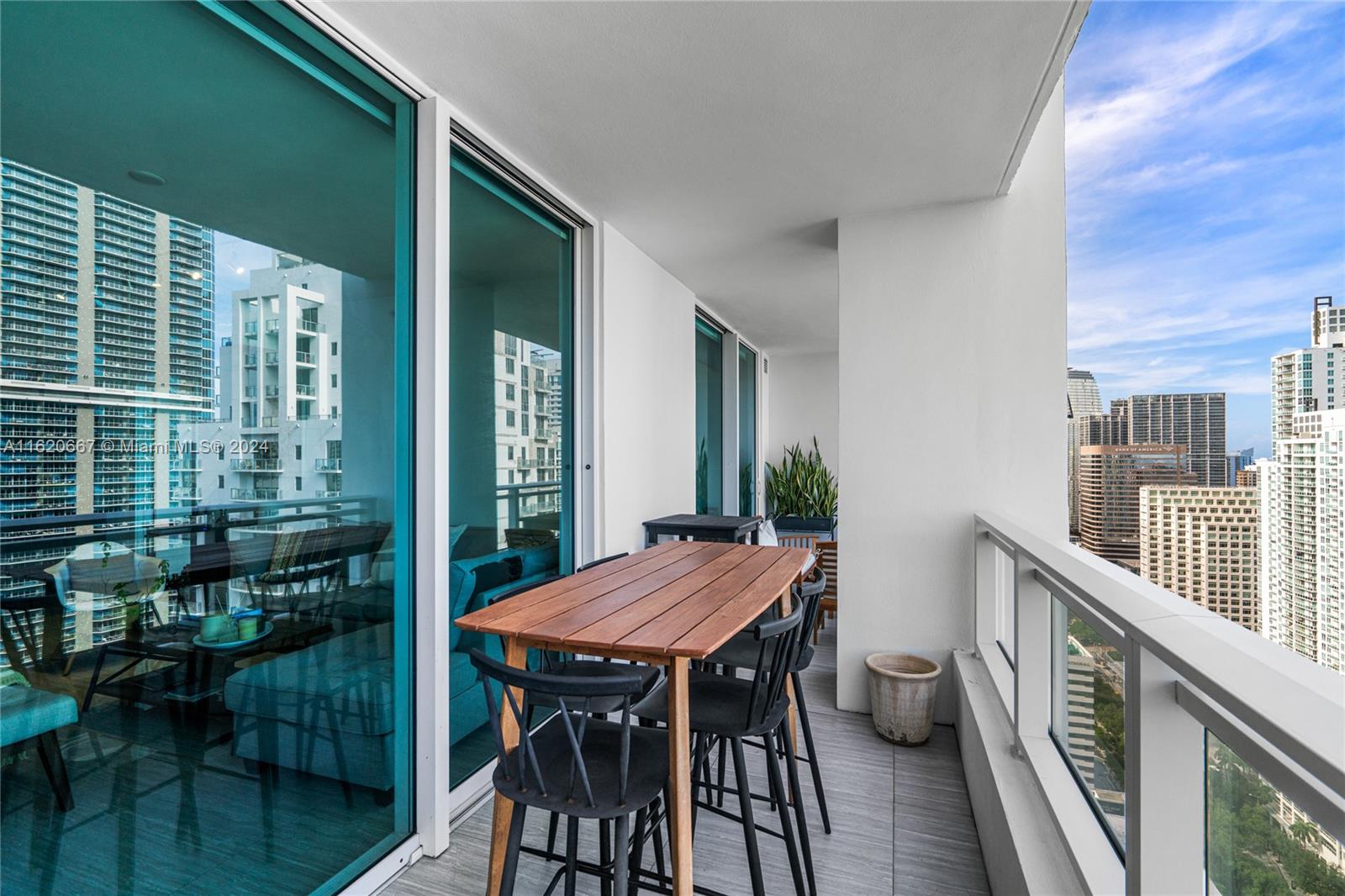 1080 Brickell Ave # 4102