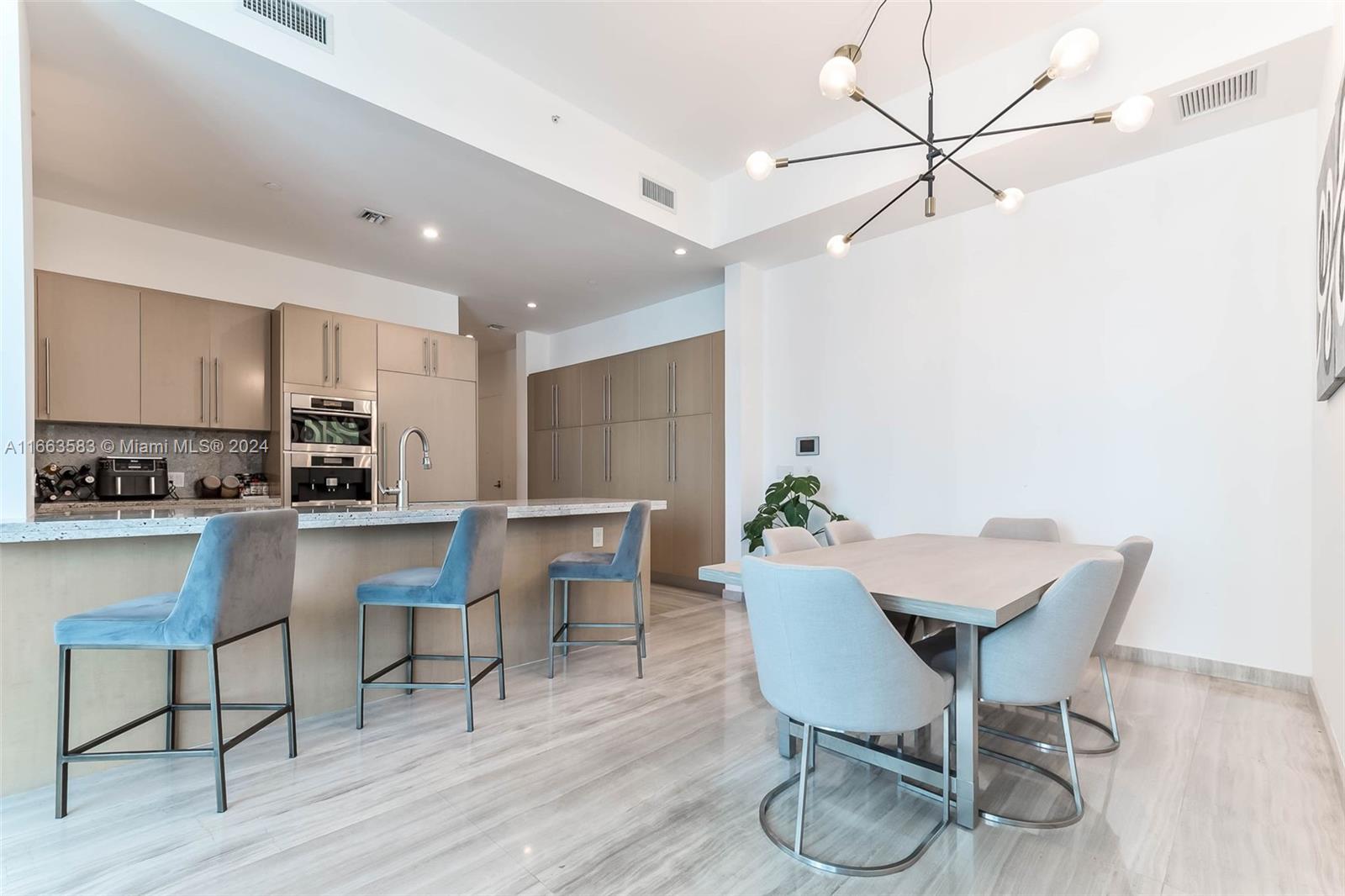 900 Brickell Key Blvd # 2305