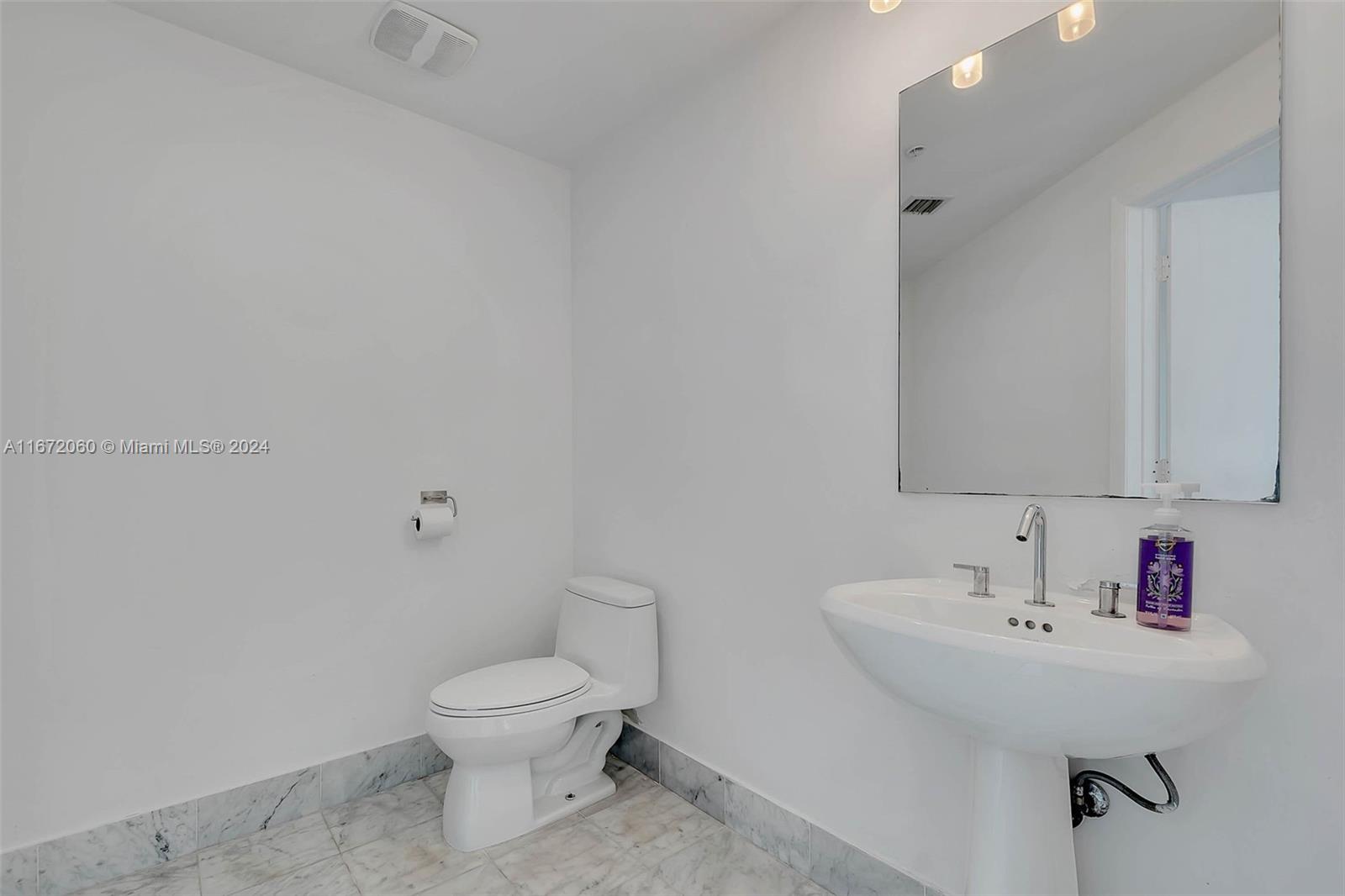 253 NE 2nd St # 429