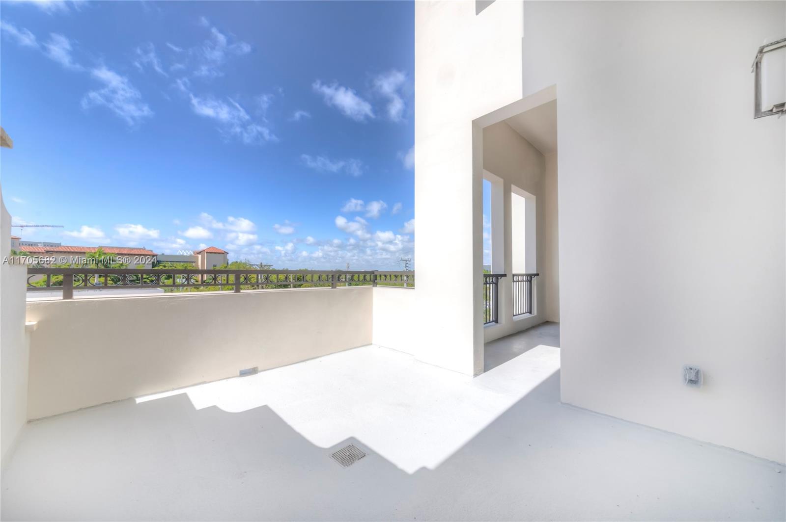 301 Altara Ave # 309