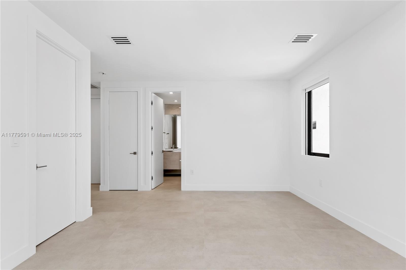 3045 Elizabeth St # 3045