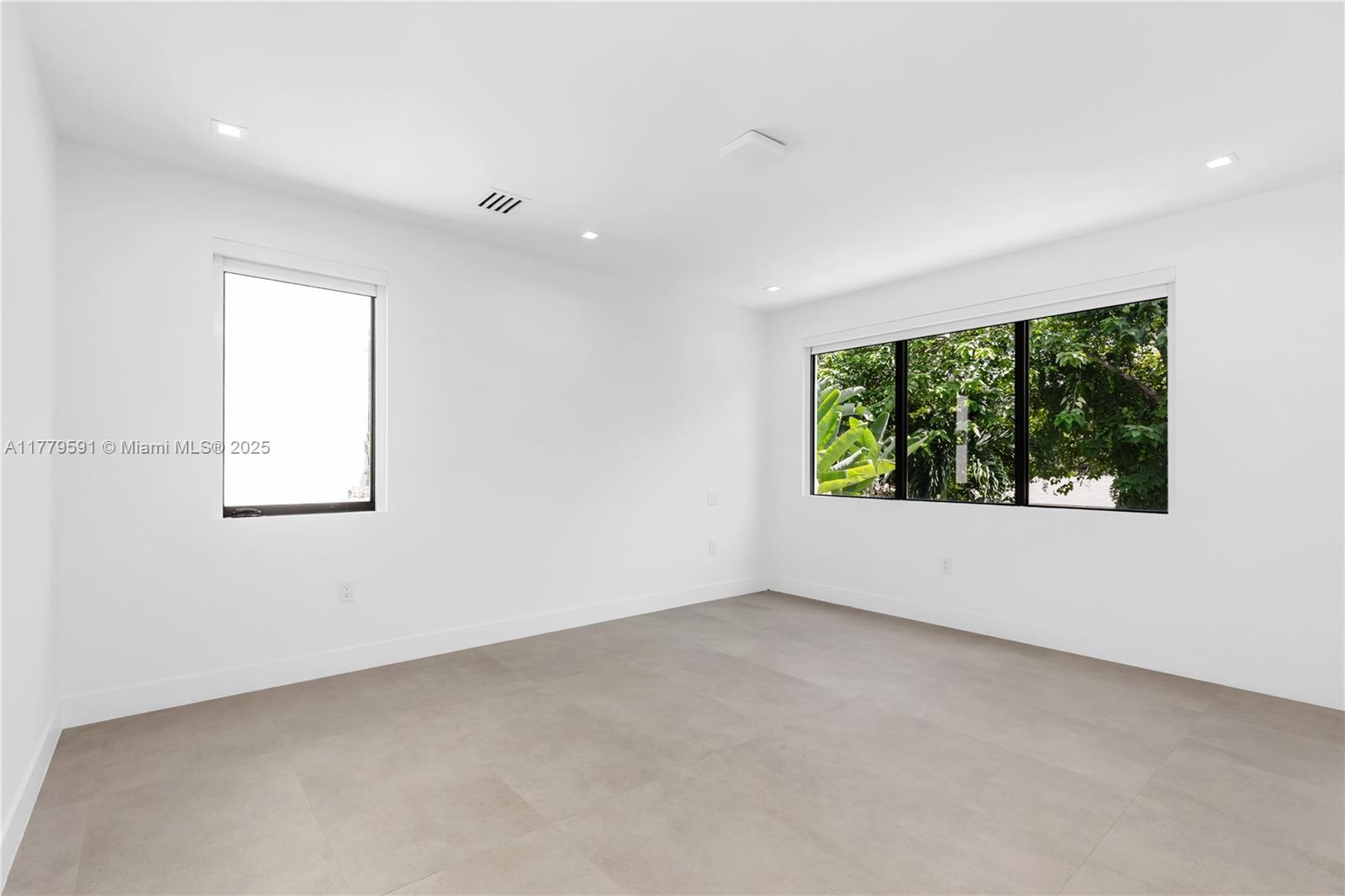 3045 Elizabeth St # 3045