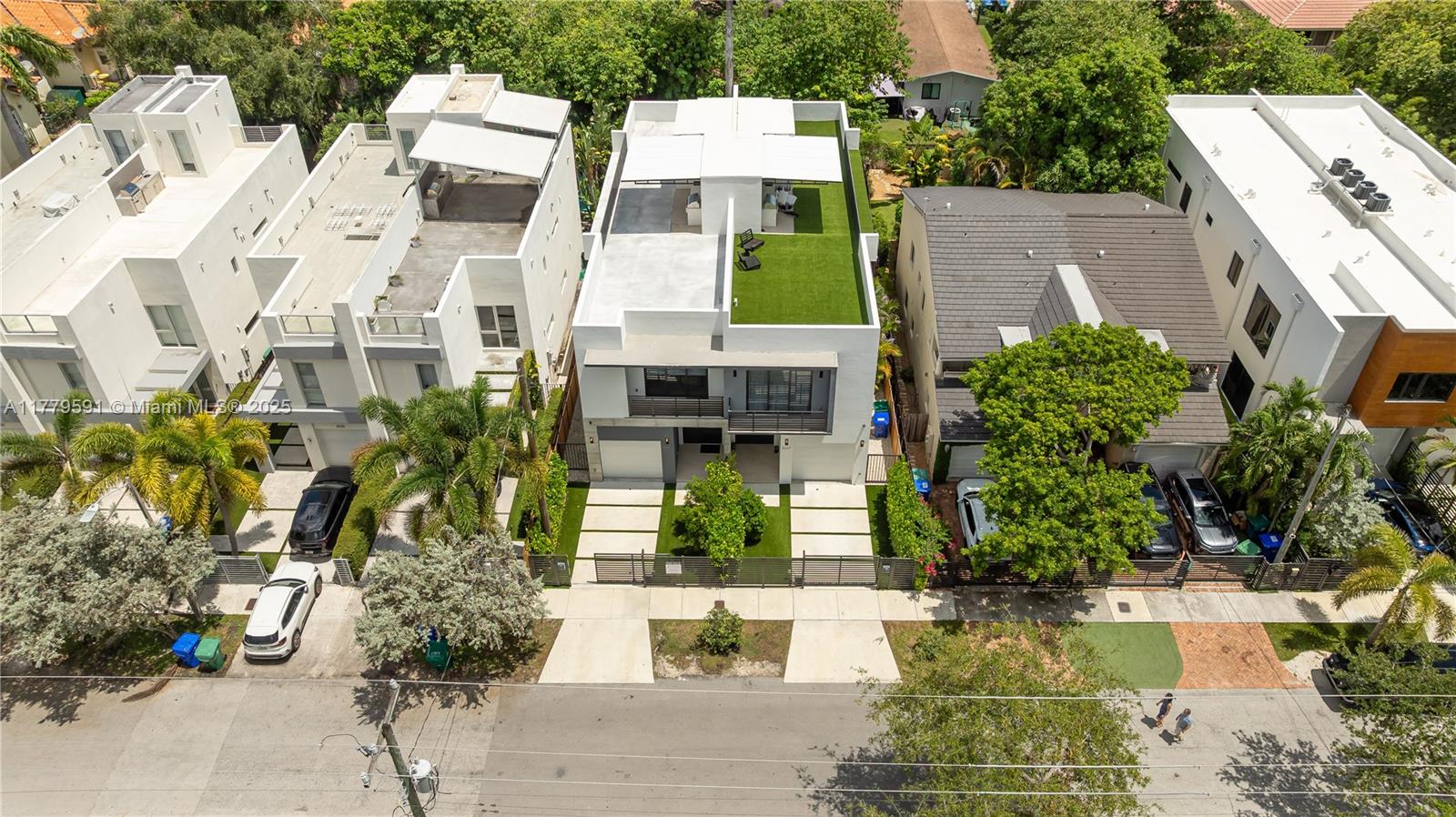 3045 Elizabeth St # 3045