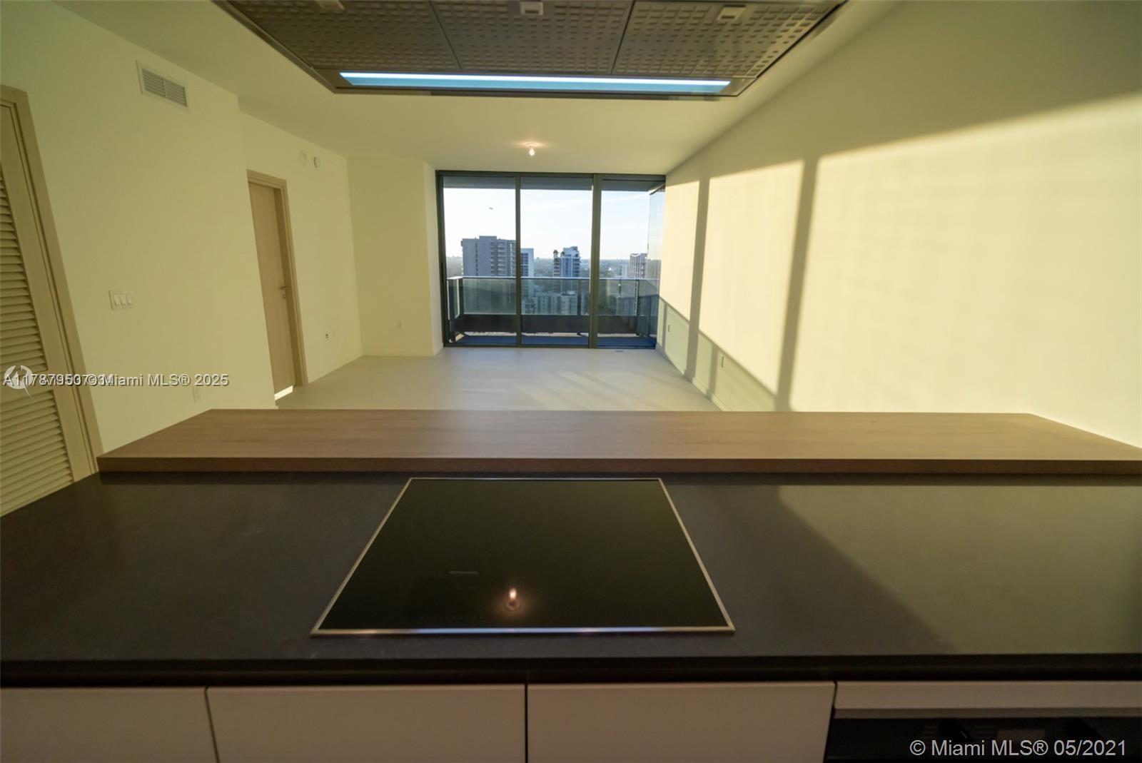 1000 Brickell Plz # 2706