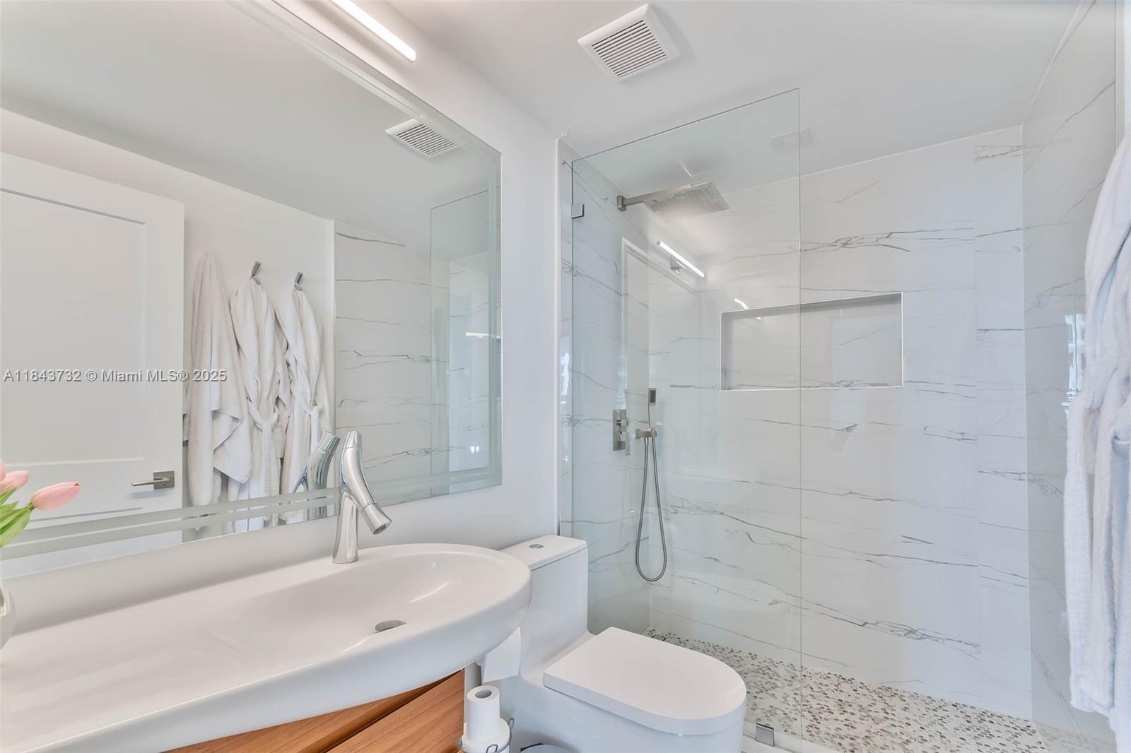 701 Brickell Key Blvd # 808