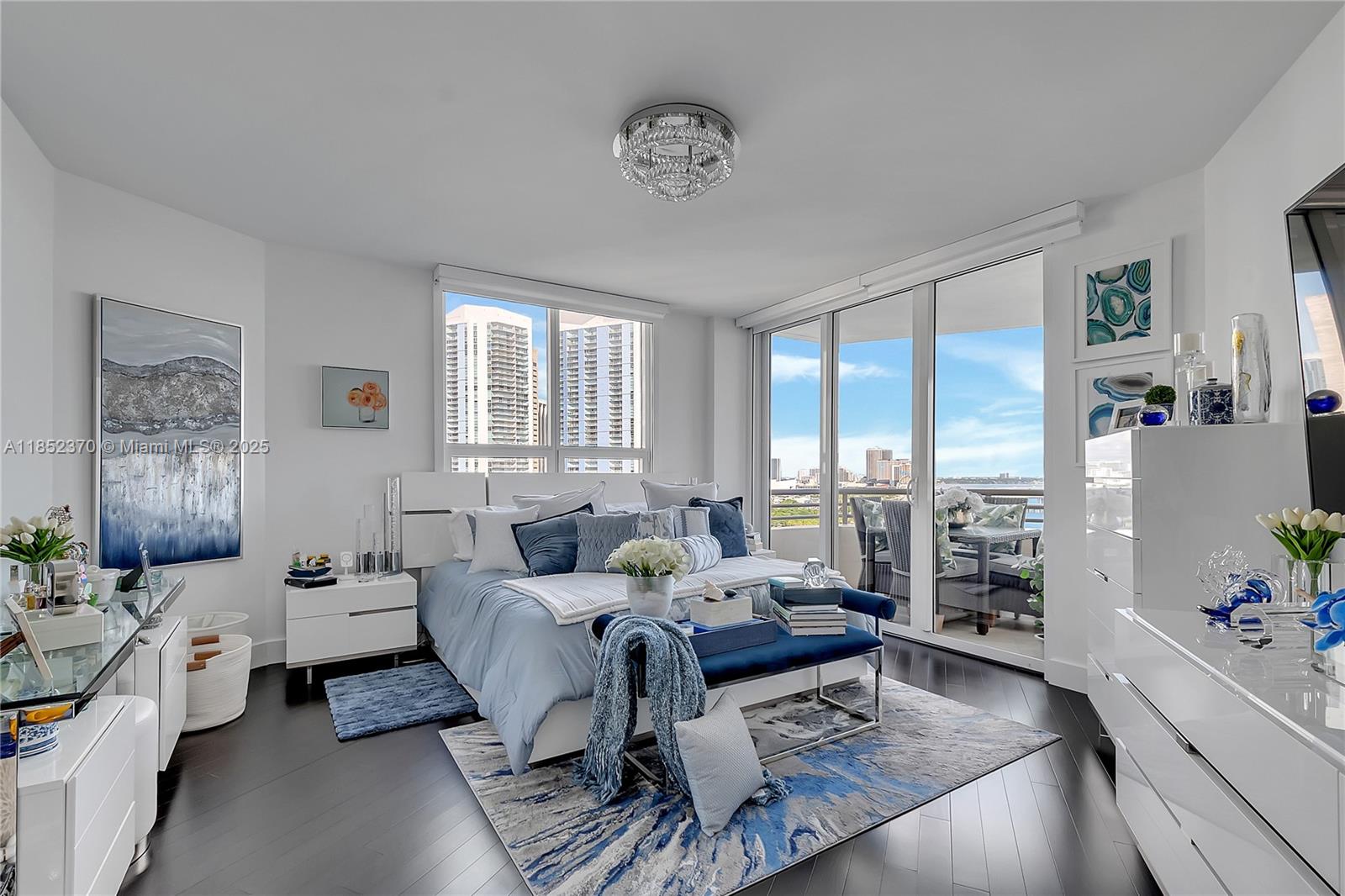 848 Brickell Key Dr # 1906