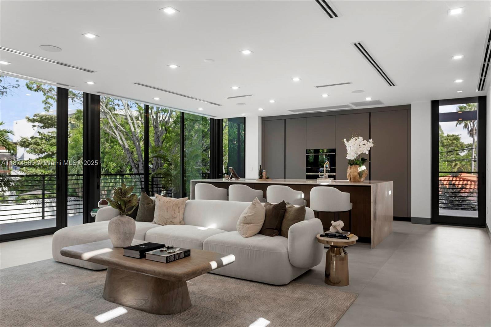 3571 Fair Isle St, Miami