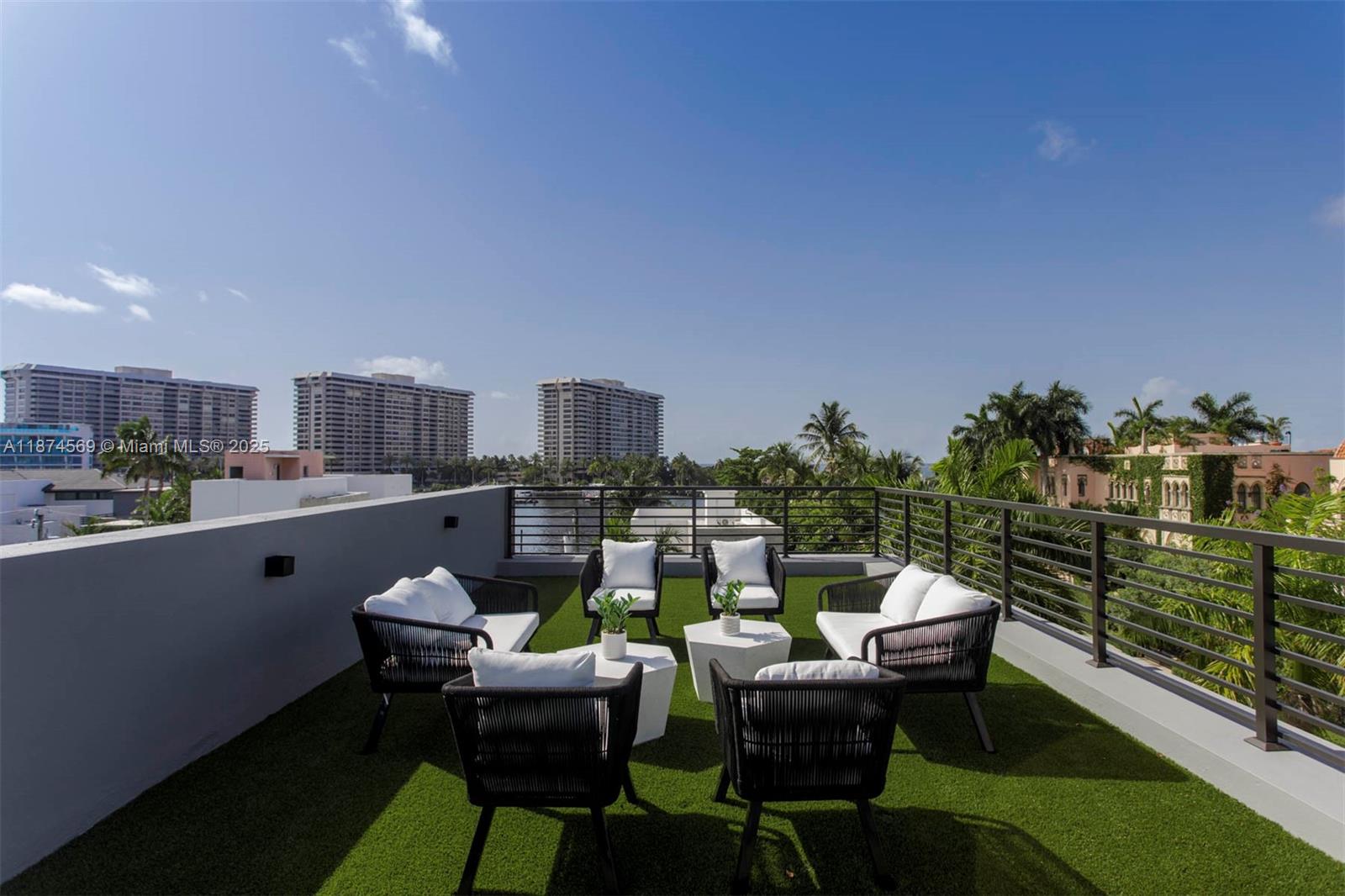 3571 Fair Isle St, Miami