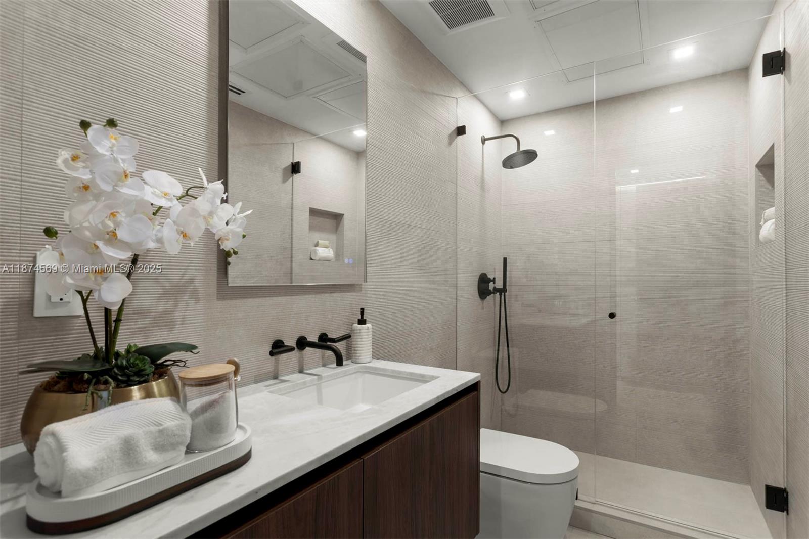 3571 Fair Isle St, Miami