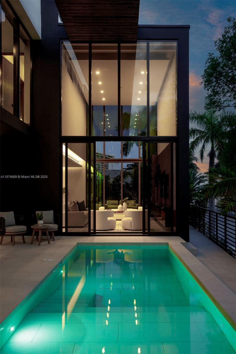 3571 Fair Isle St, Miami