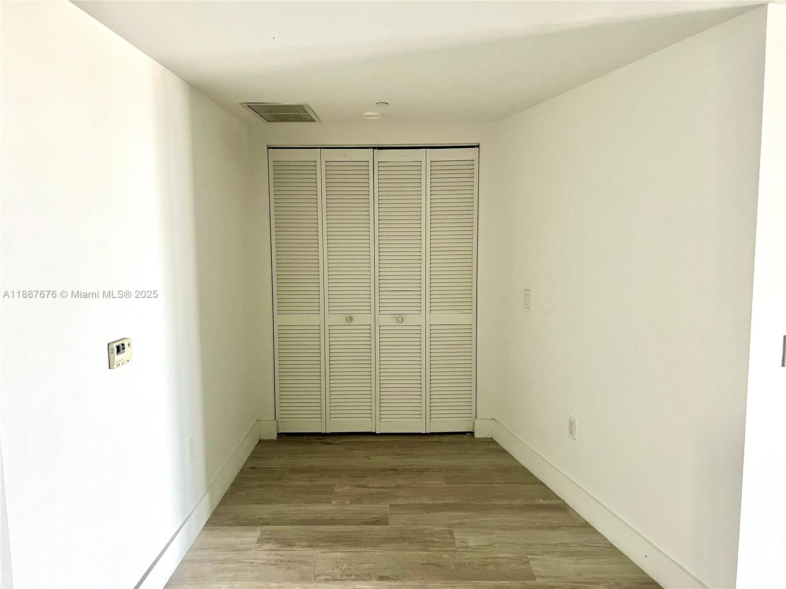 121 NE 34th St # 1114