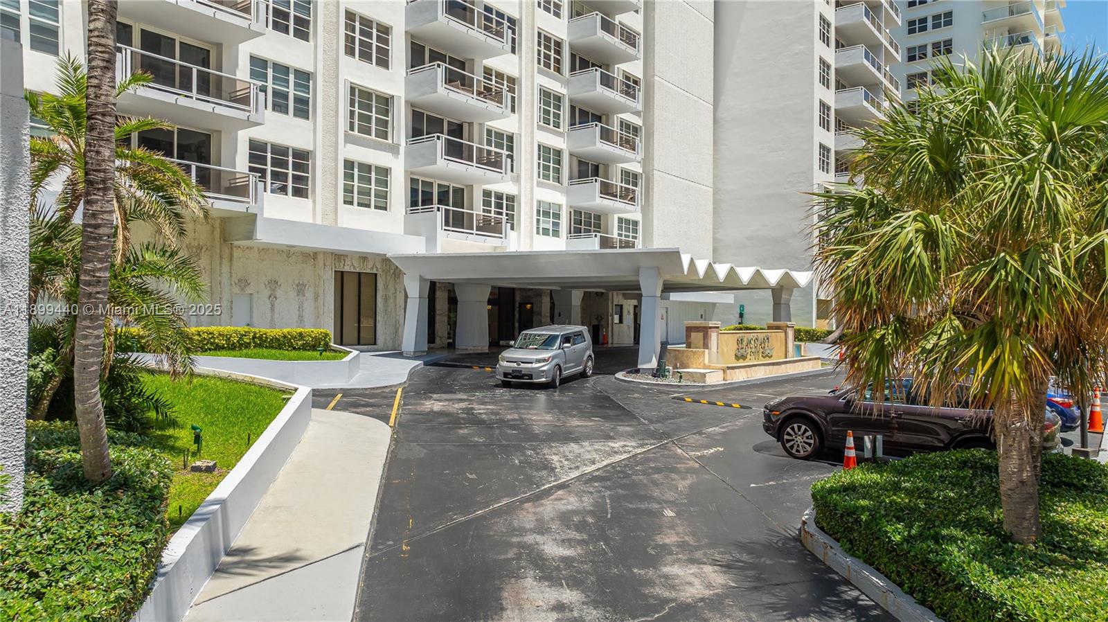 5700 Collins # 10D, Miami Beach Unit: 10D