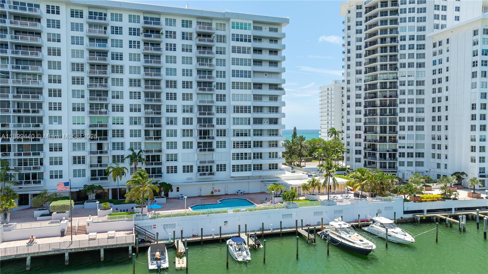 5700 Collins # 10D, Miami Beach Unit: 10D