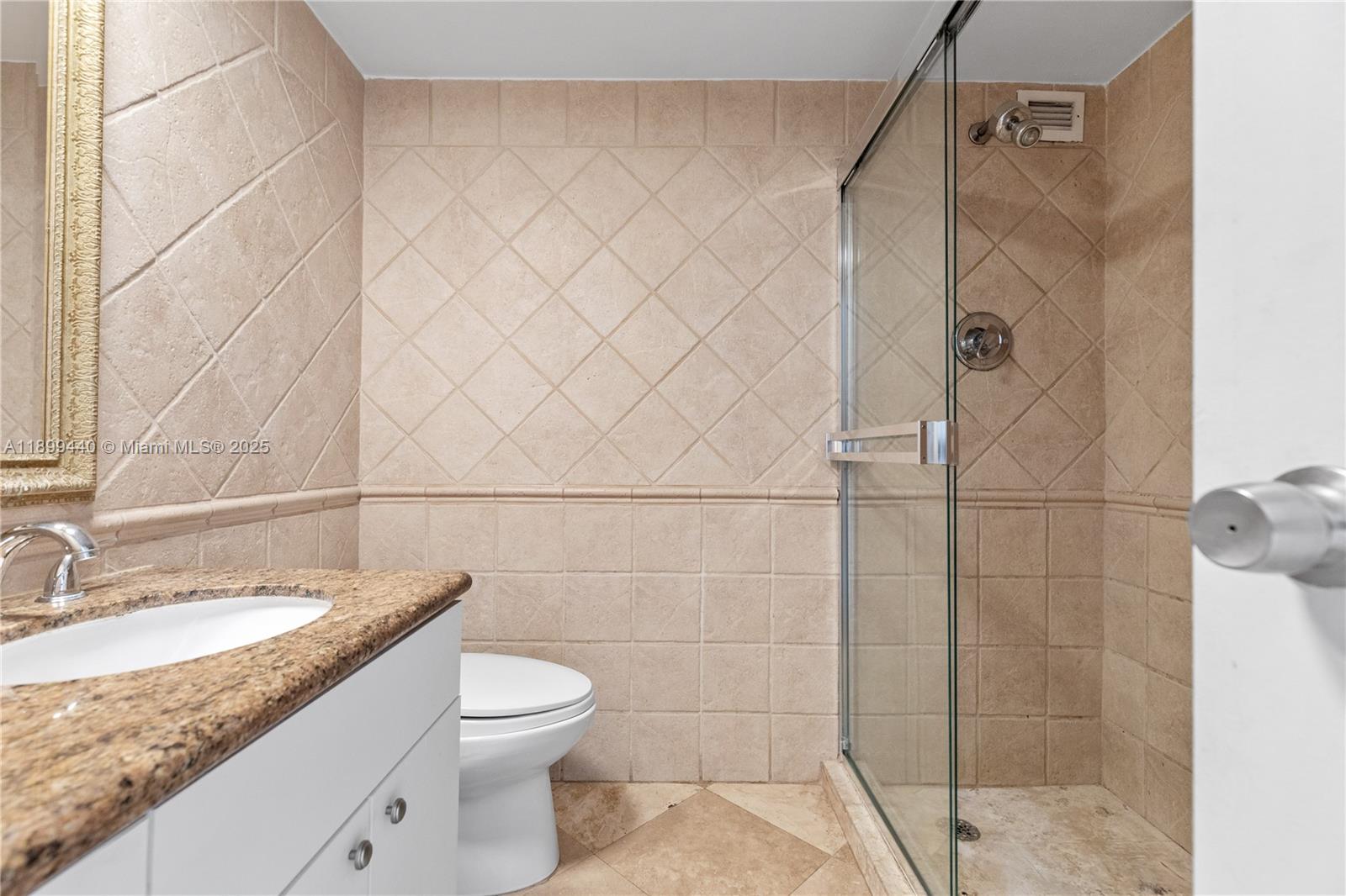 5700 Collins # 10D, Miami Beach Unit: 10D