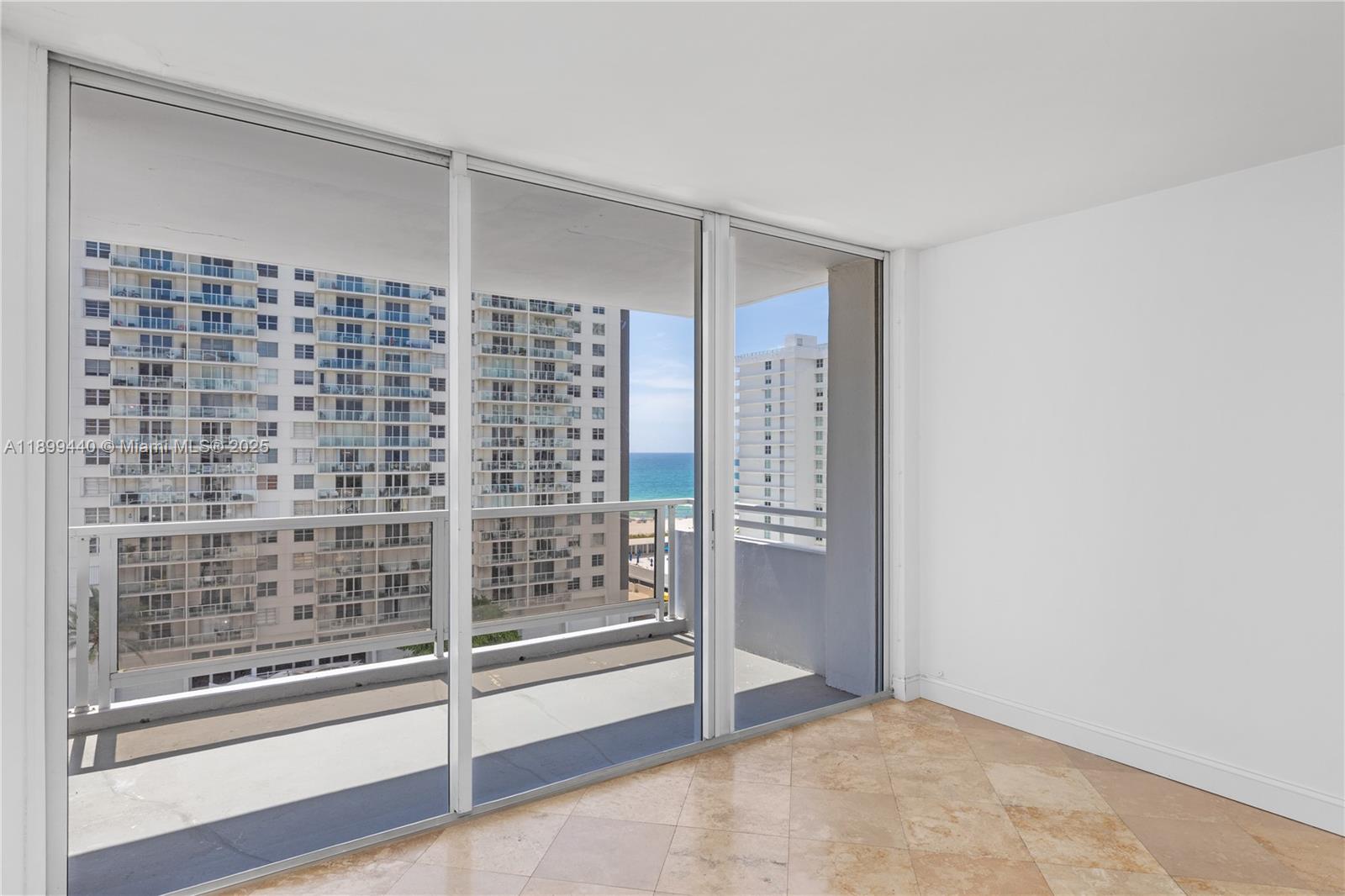 5700 Collins # 10D, Miami Beach Unit: 10D
