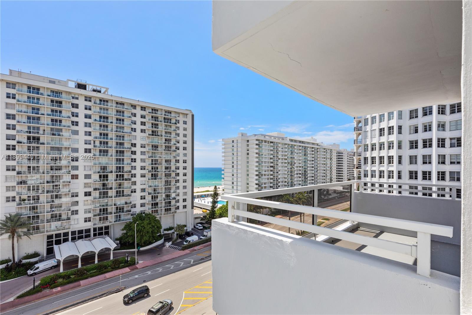5700 Collins # 10D, Miami Beach Unit: 10D
