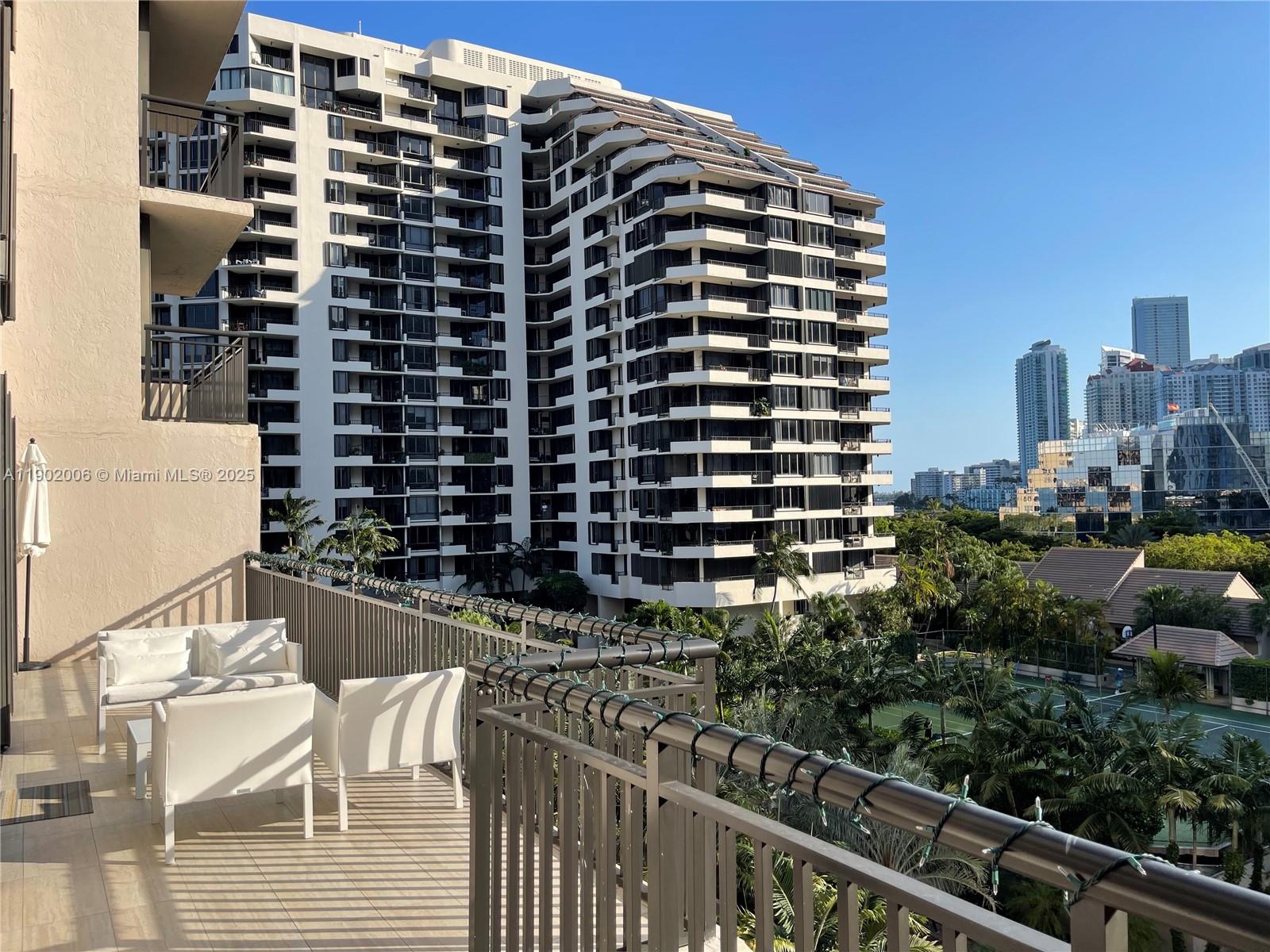 540 Brickell Key Dr # 711